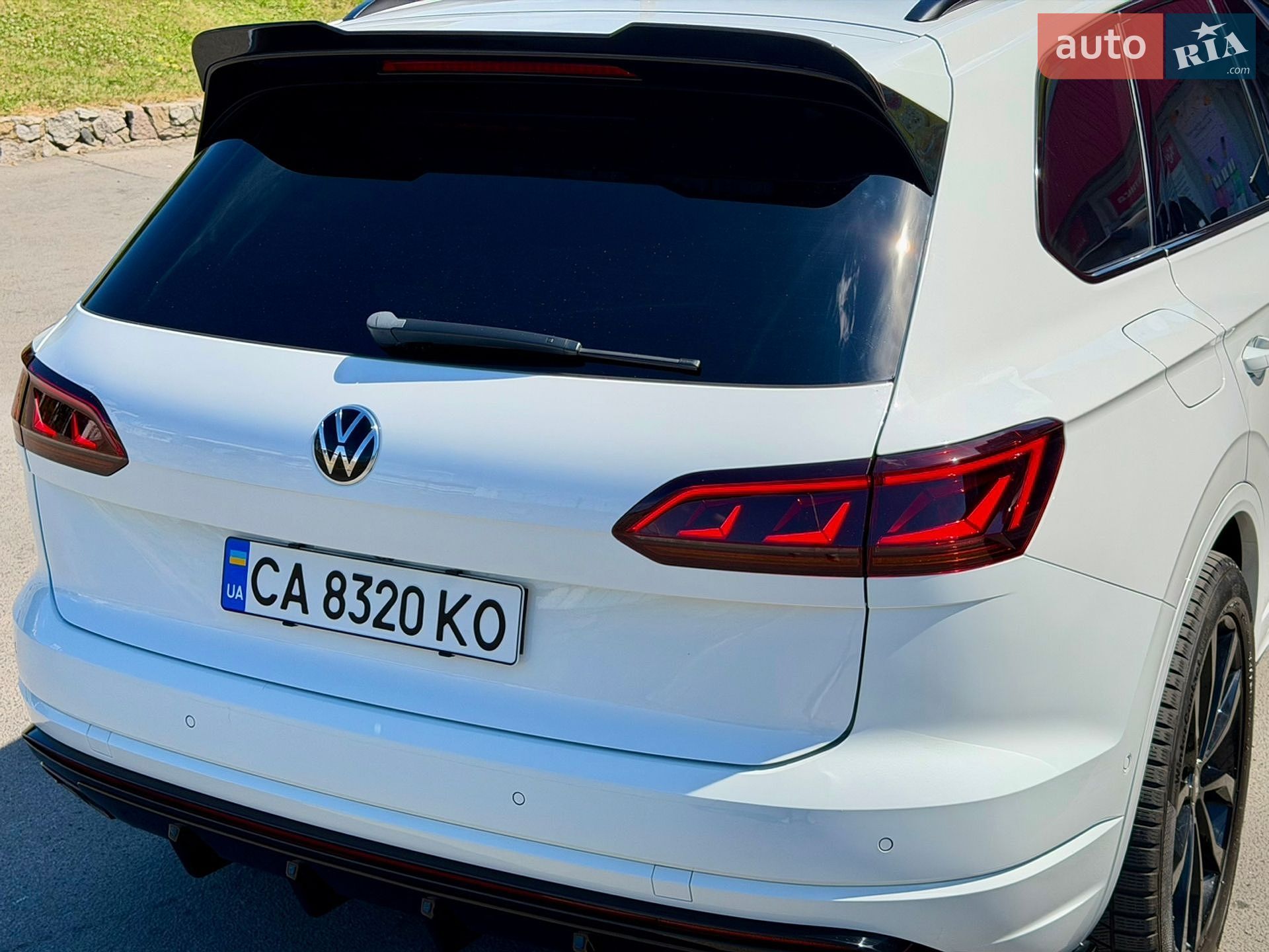Volkswagen Touareg 2019 VIN WVGZZZCRZKD049232 фото оголошення 7 з 28