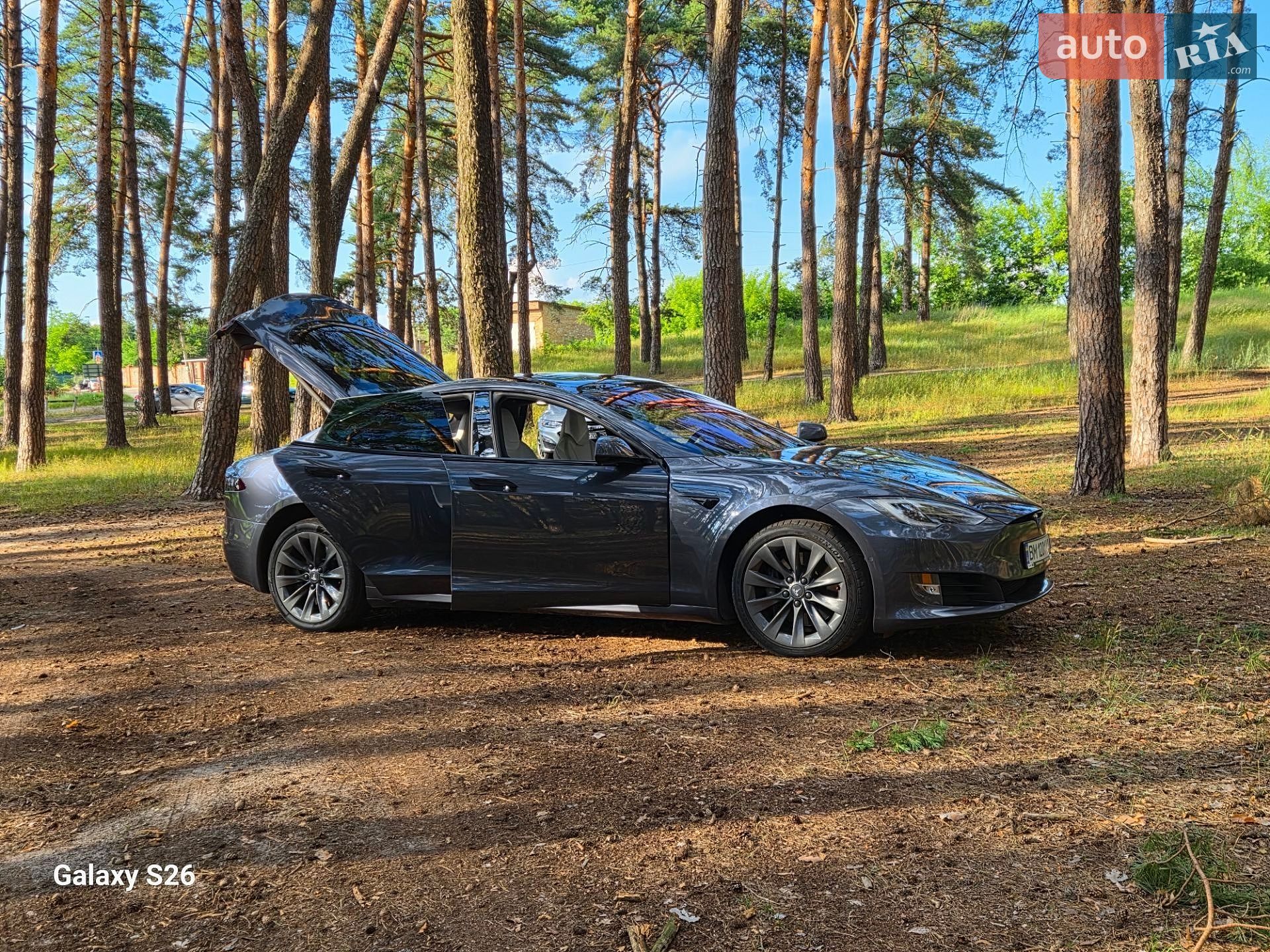 Tesla Model S 2019 VIN 5YJSA1E21KF306103 фото оголошення 19 з 25