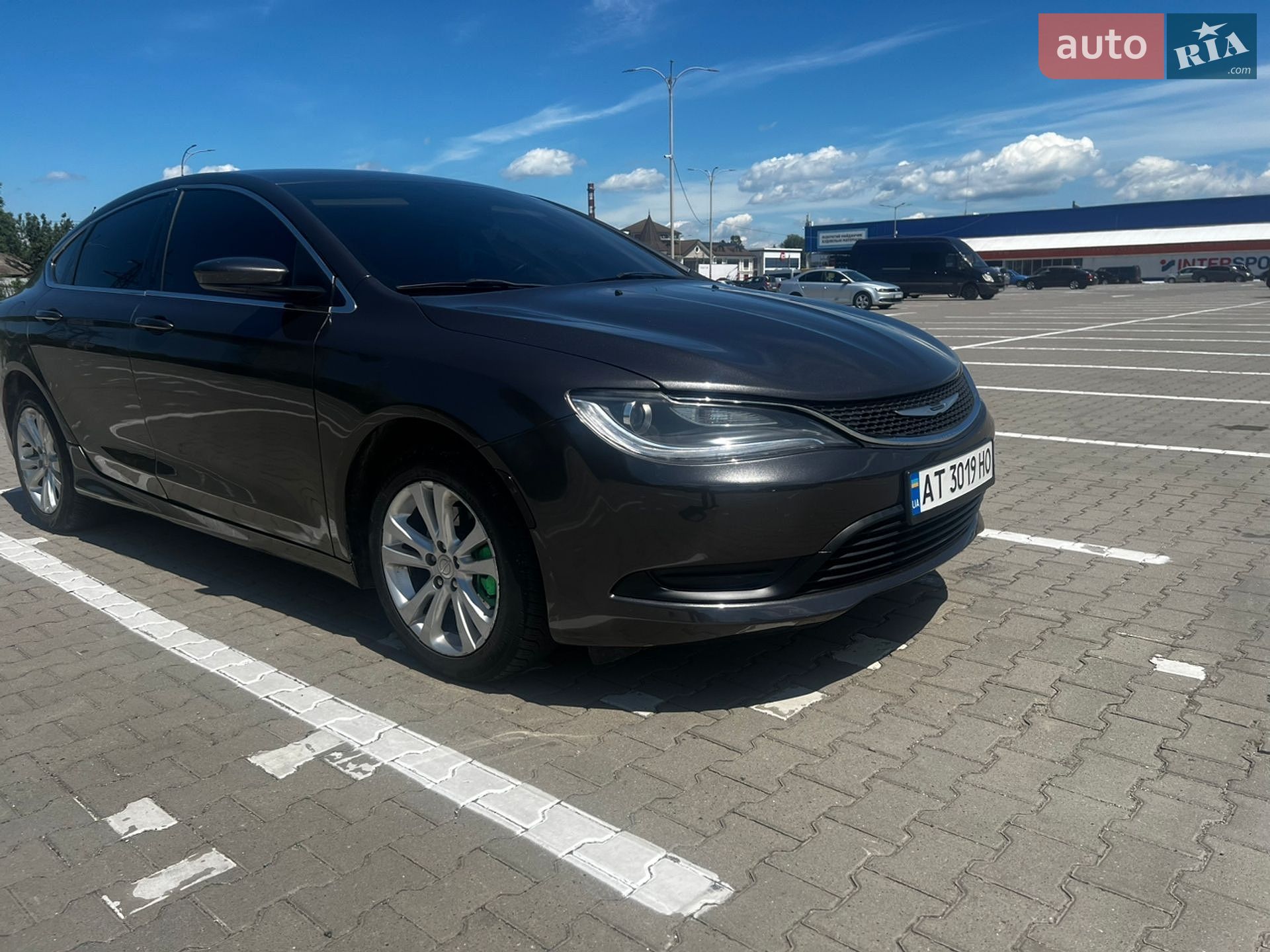 Chrysler 200 2015 VIN 1C3CCCAB7FN725648 фото оголошення 11 з 37