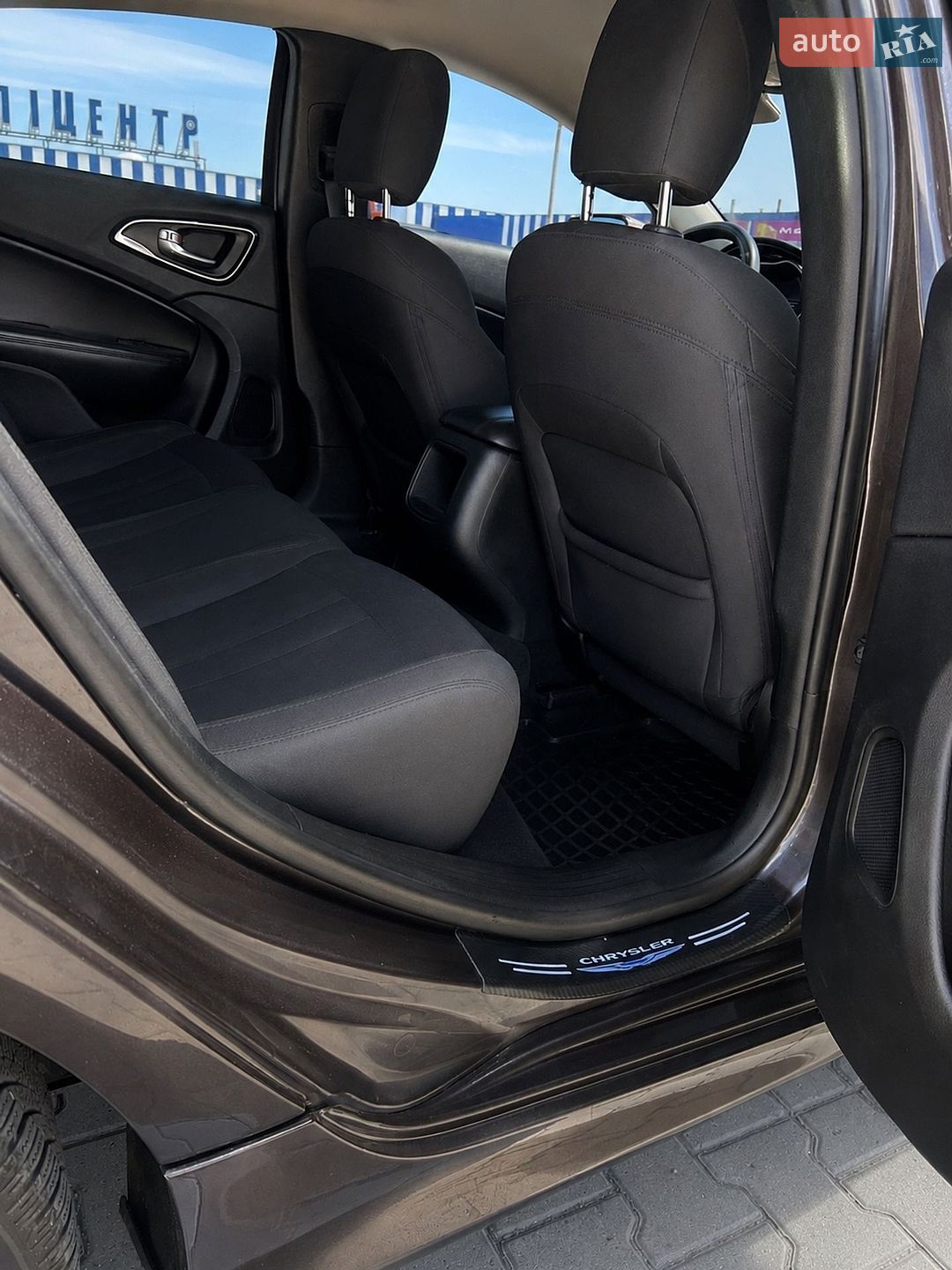 Chrysler 200 2015 VIN 1C3CCCAB7FN725648 фото оголошення 37 з 37