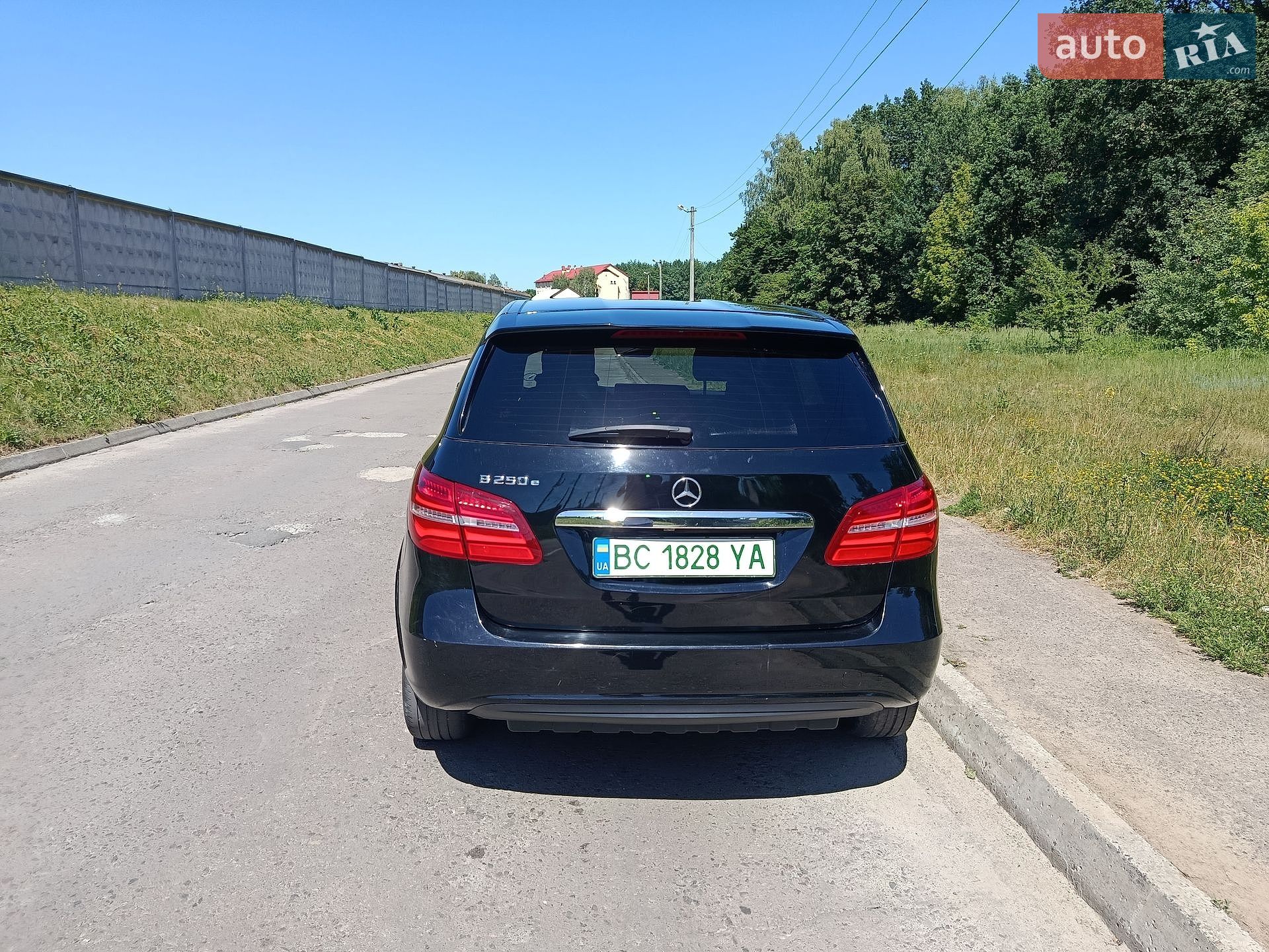 Mercedes-Benz B-Class 2016 VIN WDD2428901J011160 фото оголошення 2 з 13
