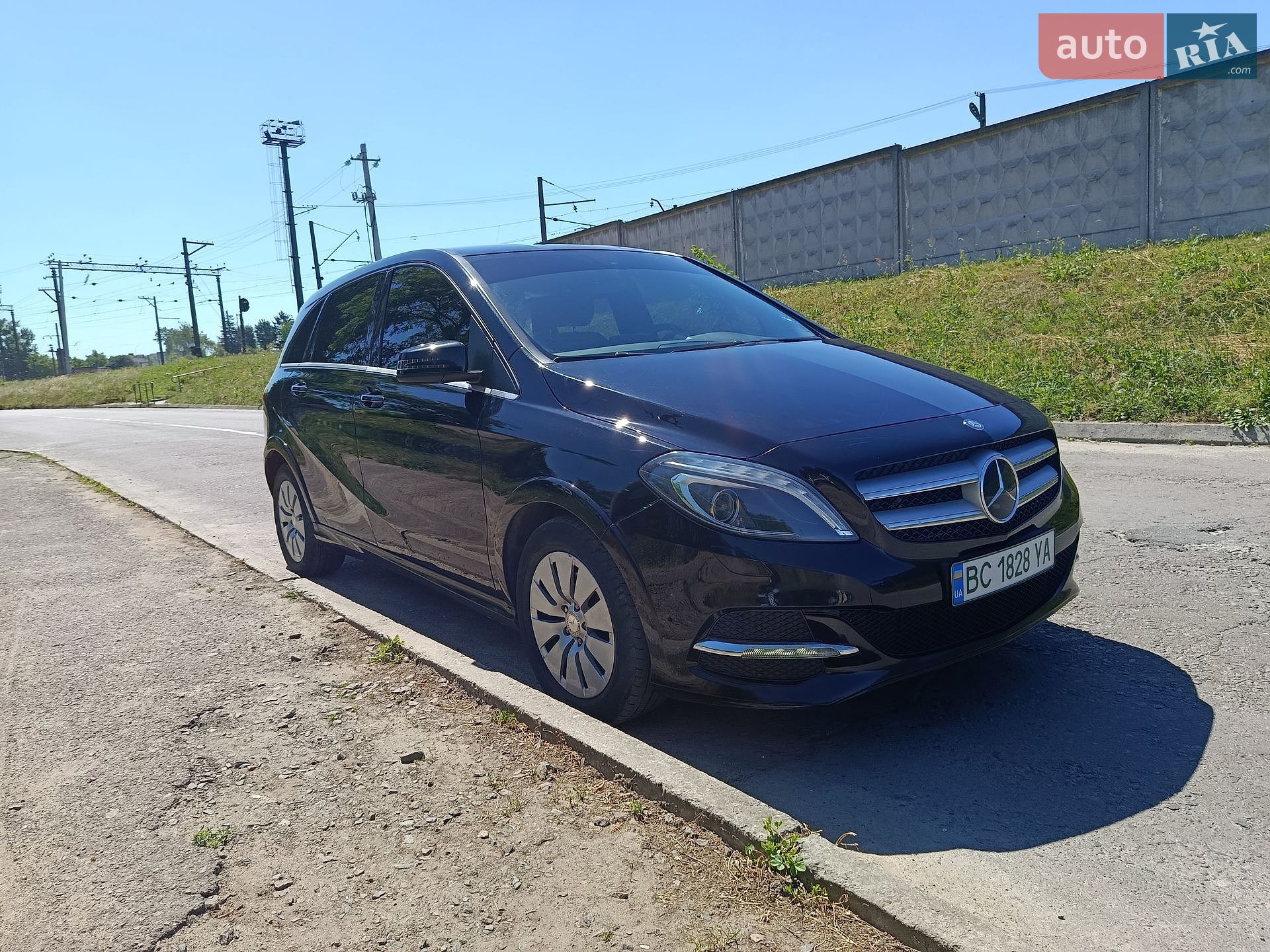 Mercedes-Benz B-Class 2016 VIN WDD2428901J011160 фото оголошення 6 з 13