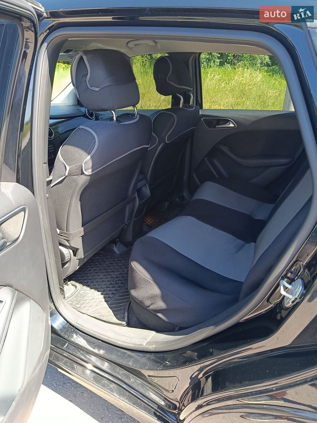 Mercedes-Benz B-Class 2016 VIN WDD2428901J011160 фото оголошення 9 з 13