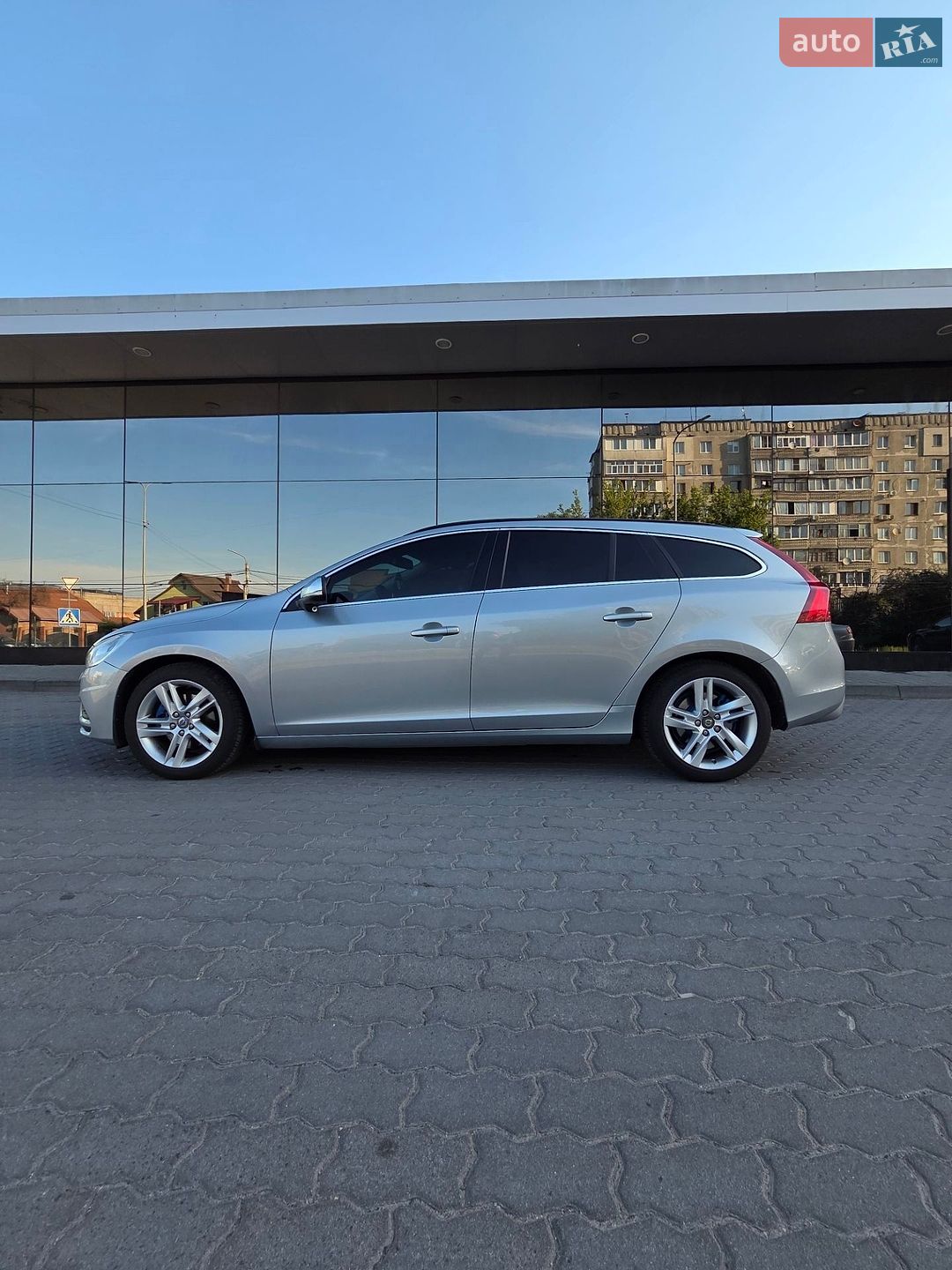 Volvo V60 2012 VIN YV1FW84ABC1080437 фото оголошення 5 з 34