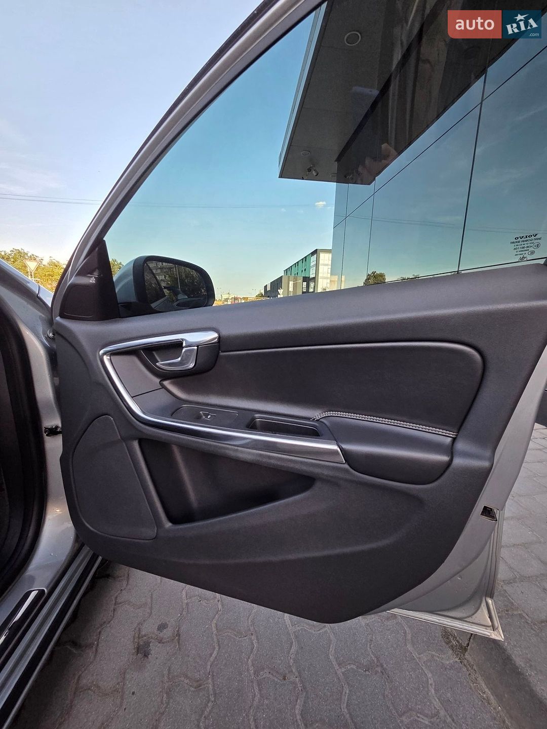 Volvo V60 2012 VIN YV1FW84ABC1080437 фото оголошення 19 з 34