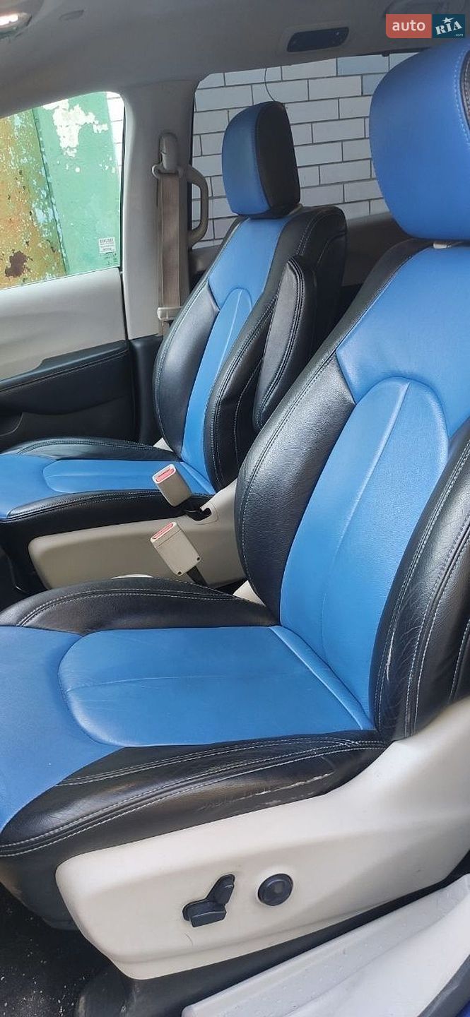 Chrysler Pacifica 2018 VIN 2C4RC1H74JR293589 фото оголошення 16 з 17