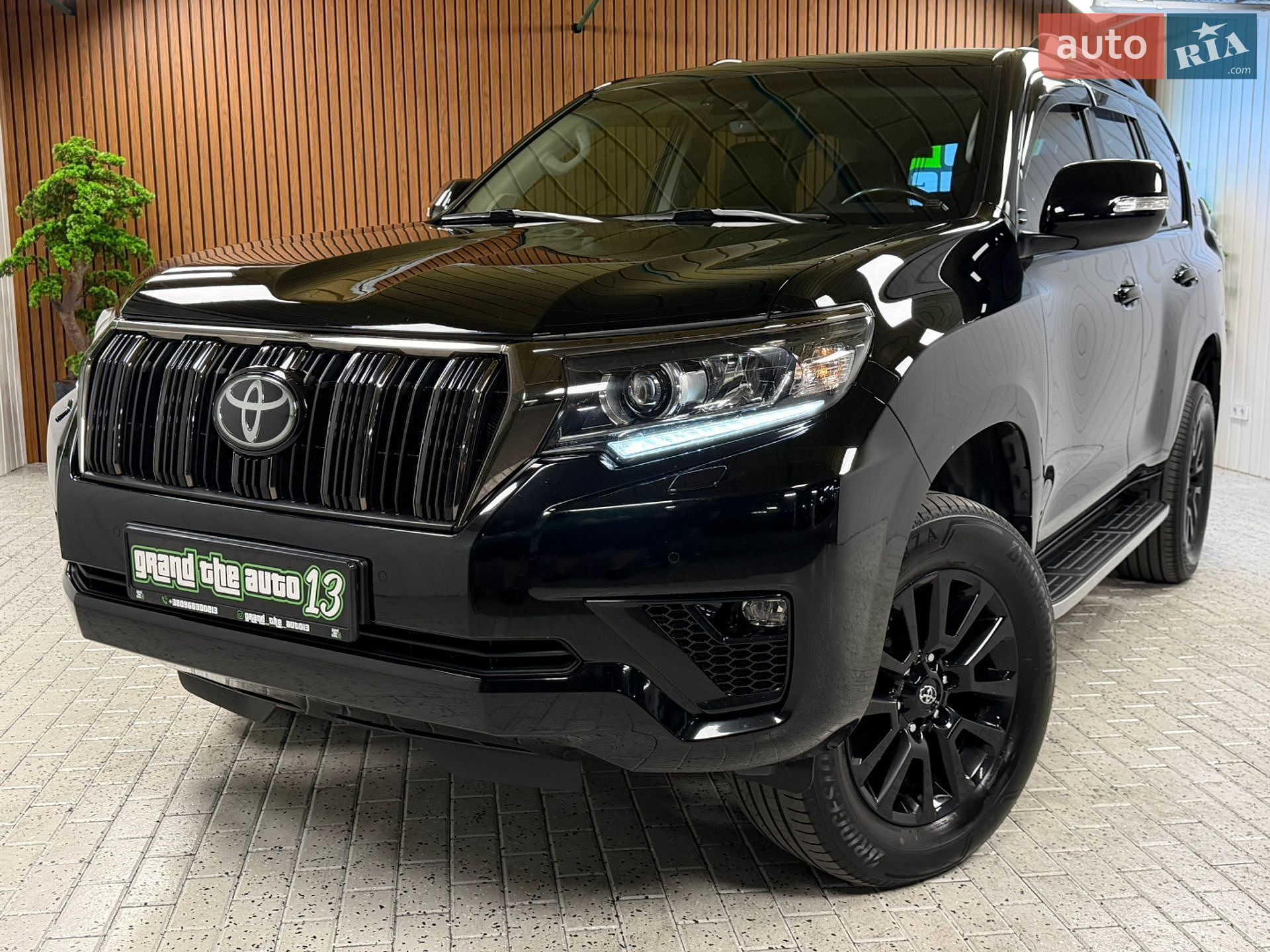 Toyota Land Cruiser Prado 2021 VIN JTEBU3FJ50K213265 фото оголошення 8 з 55