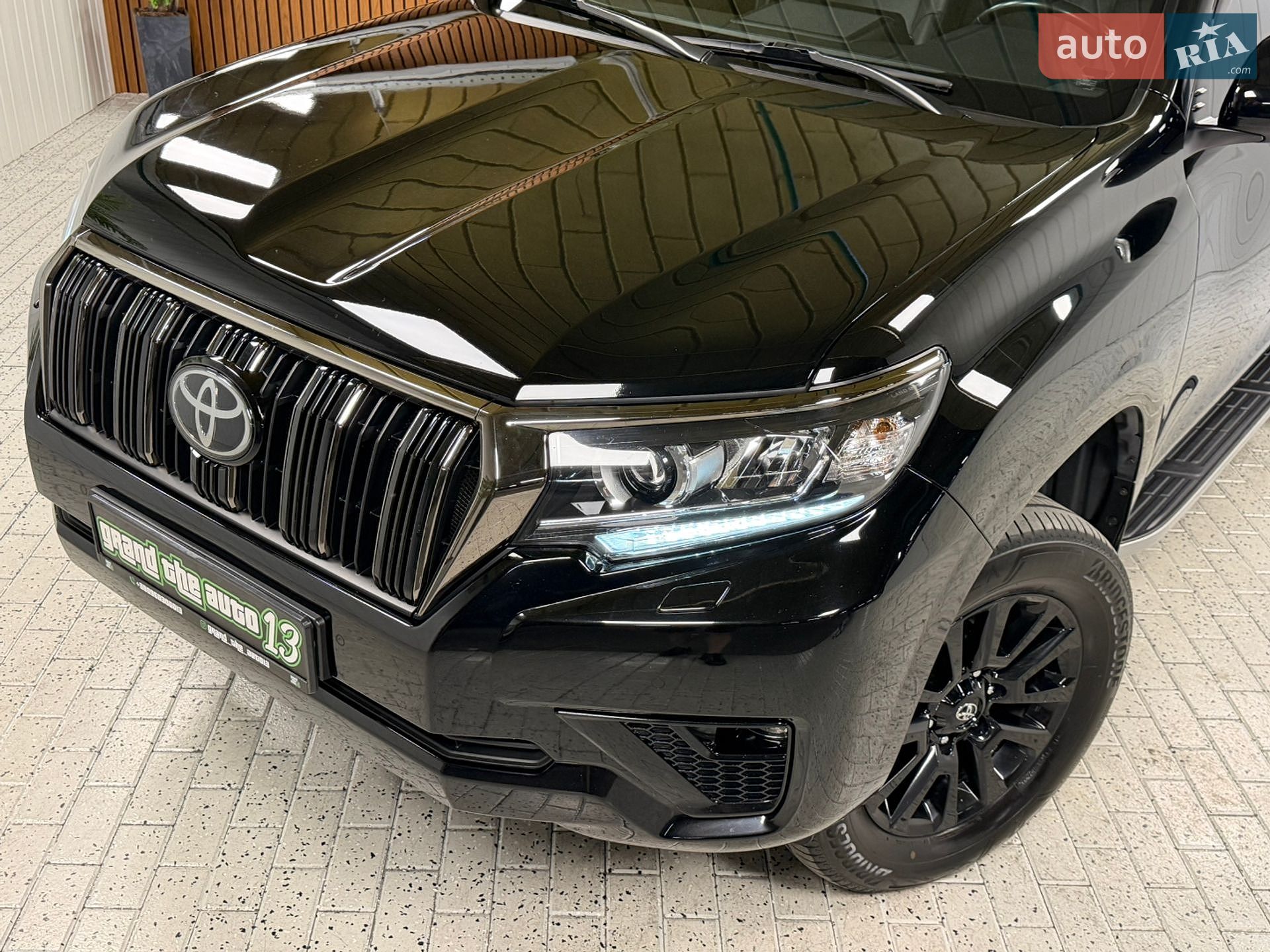 Toyota Land Cruiser Prado 2021 VIN JTEBU3FJ50K213265 фото оголошення 9 з 55