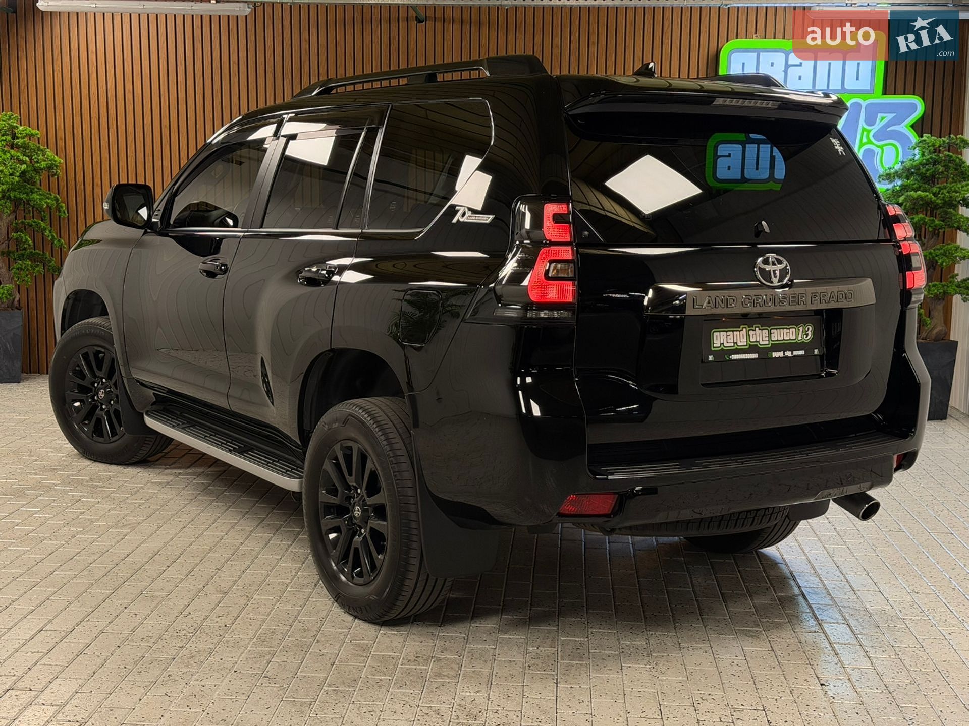 Toyota Land Cruiser Prado 2021 VIN JTEBU3FJ50K213265 фото оголошення 50 з 55