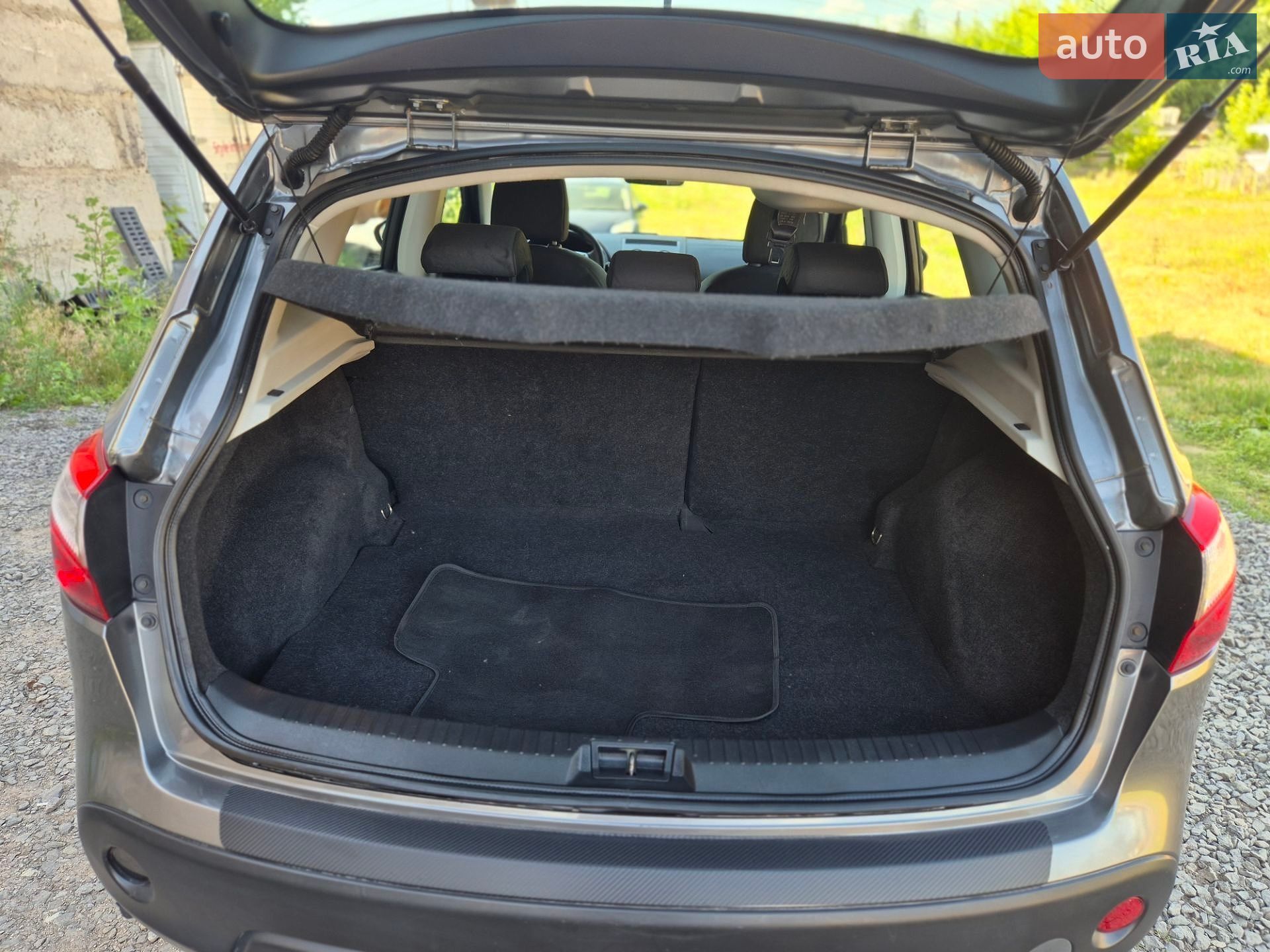 Nissan Qashqai 2011 VIN SJNFCAJ10U2437705 фото оголошення 19 з 30