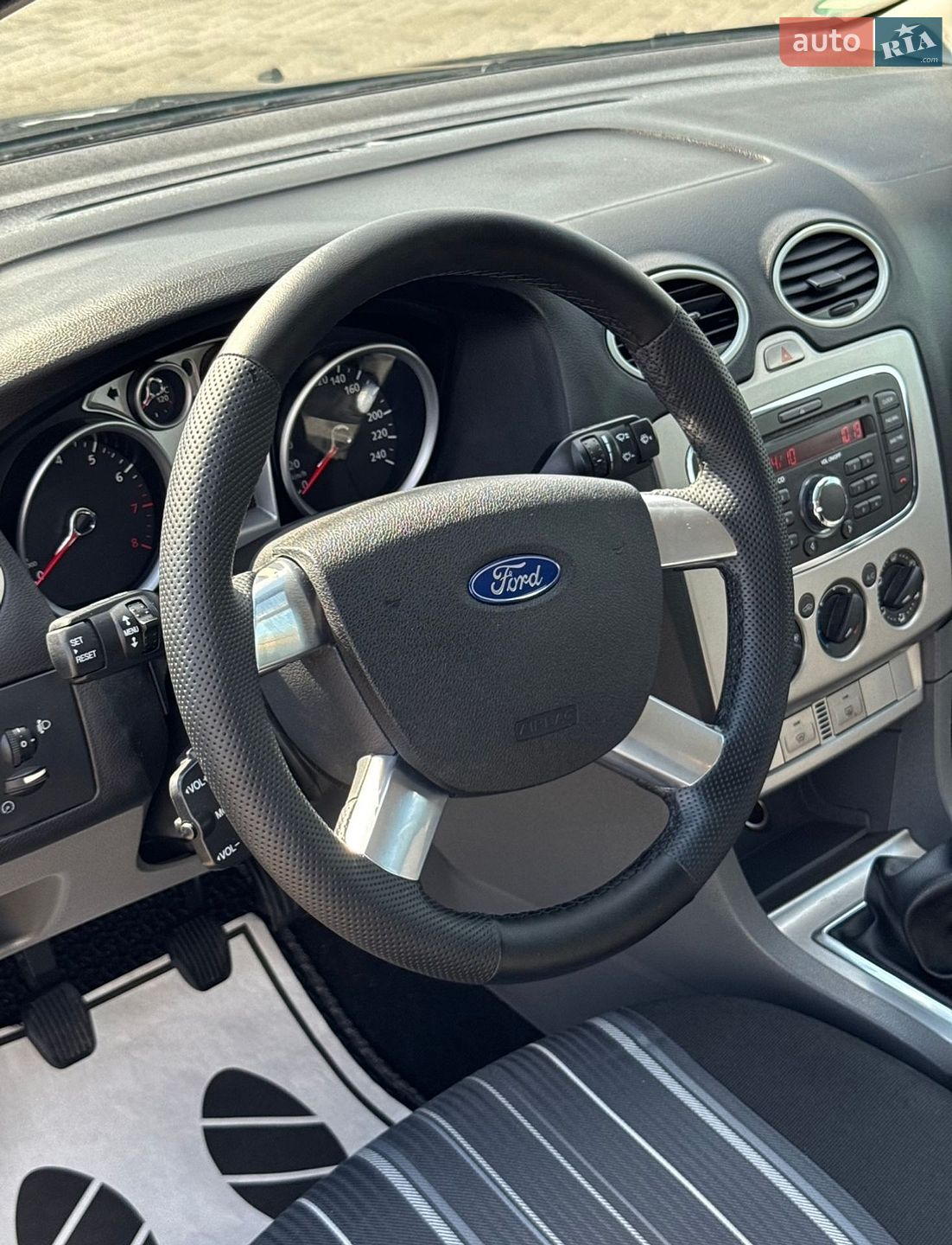 Ford Focus 2010 VIN WF0SXXGCDSAT37965 фото оголошення 10 з 17