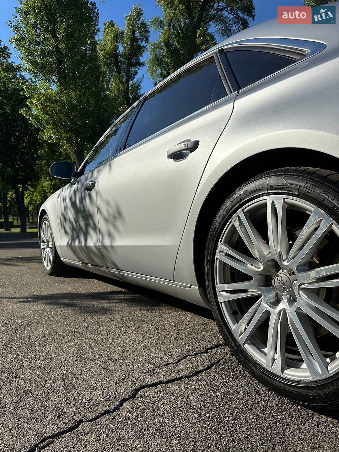 Audi A8 2011 VIN WAUZZZ4H7BN022341 фото оголошення 6 з 12