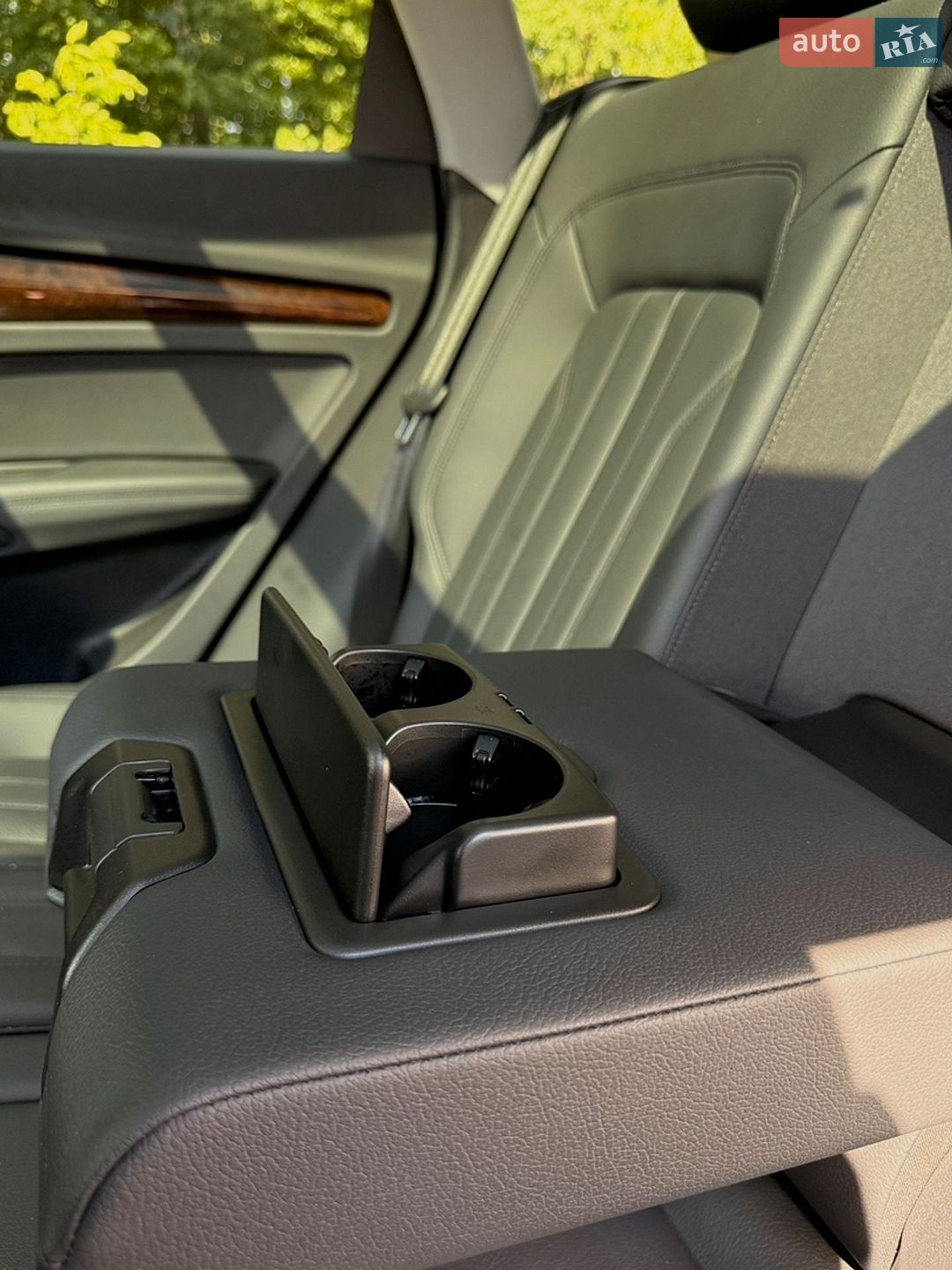 Audi Q5 2018 VIN WA1BNAFY9K2024845 фото оголошення 19 з 24