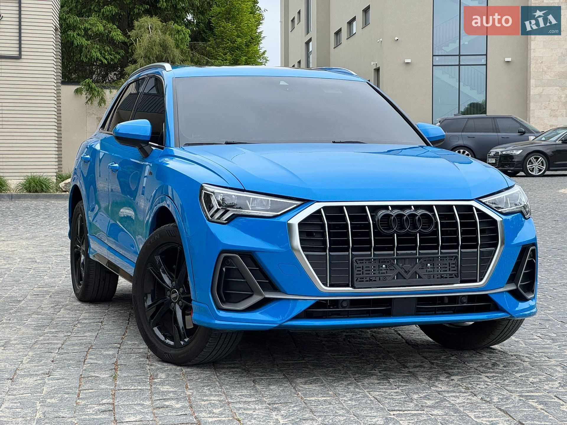 Audi Q3 2019 VIN WA1EECF37K1067325 фото оголошення 2 з 26