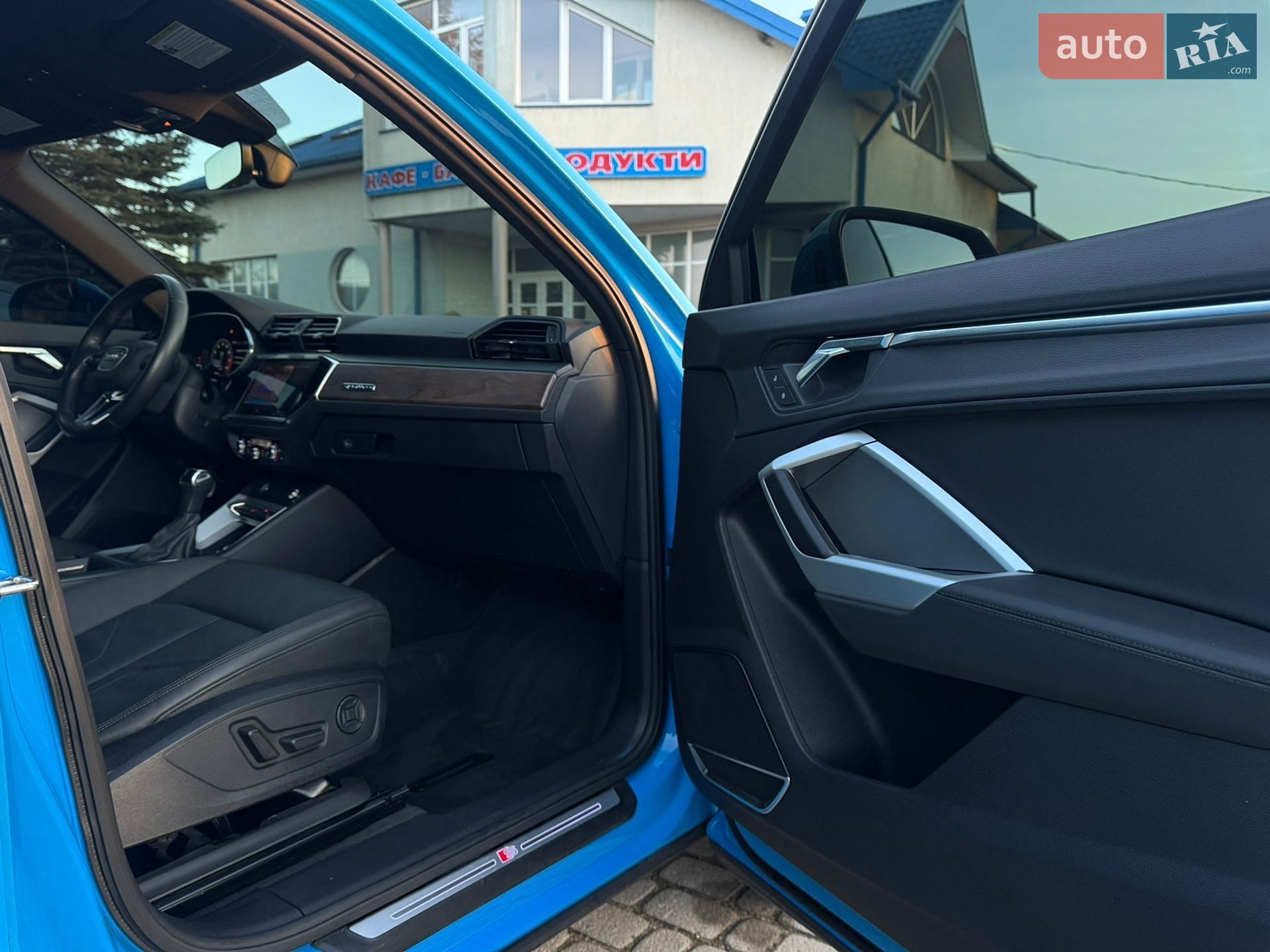 Audi Q3 2019 VIN WA1EECF37K1067325 фото оголошення 18 з 26