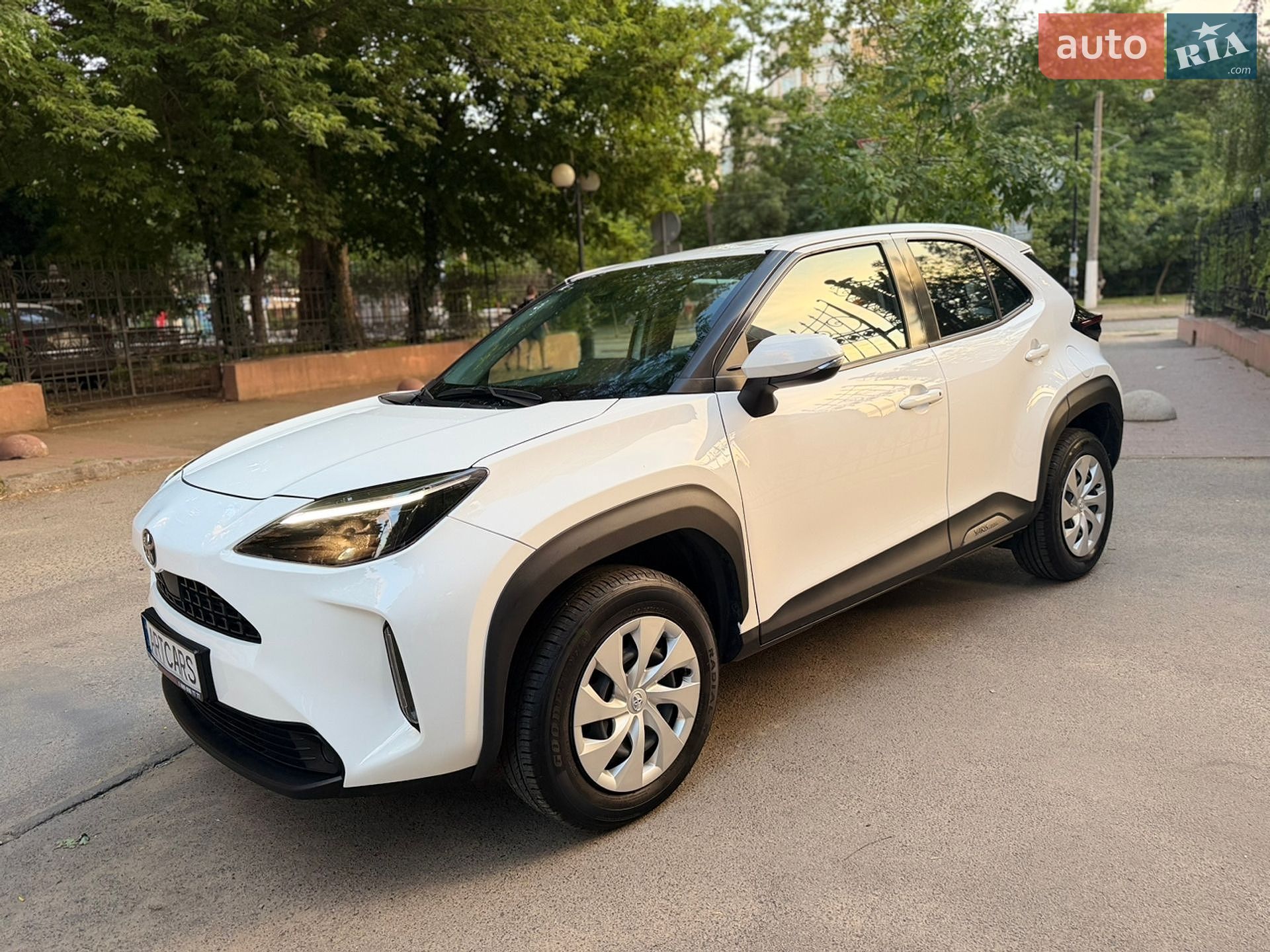 Toyota Yaris Cross 2022 VIN JTDKBABB60A073665 фото оголошення 2 з 20