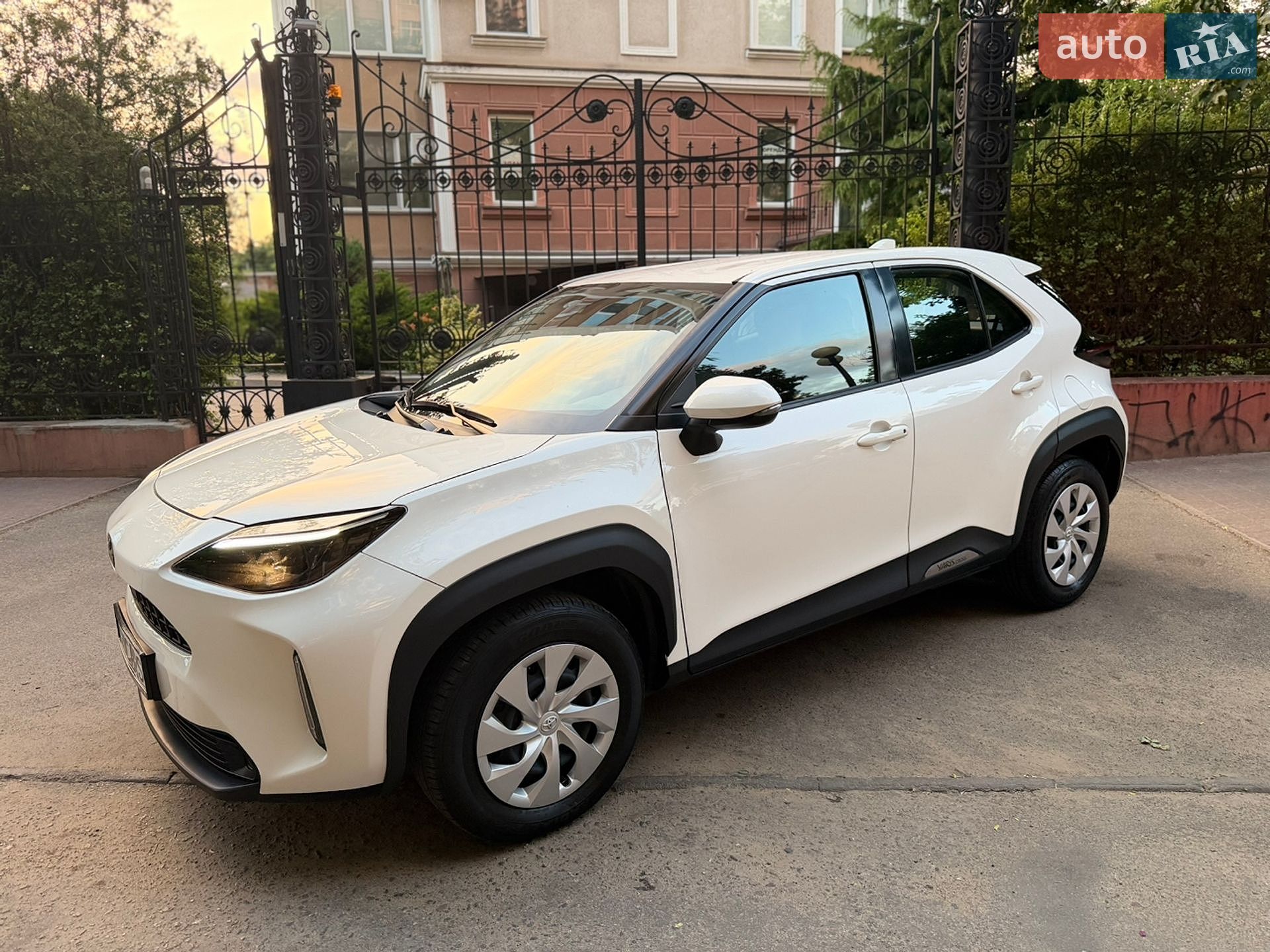 Toyota Yaris Cross 2022 VIN JTDKBABB60A073665 фото оголошення 5 з 20
