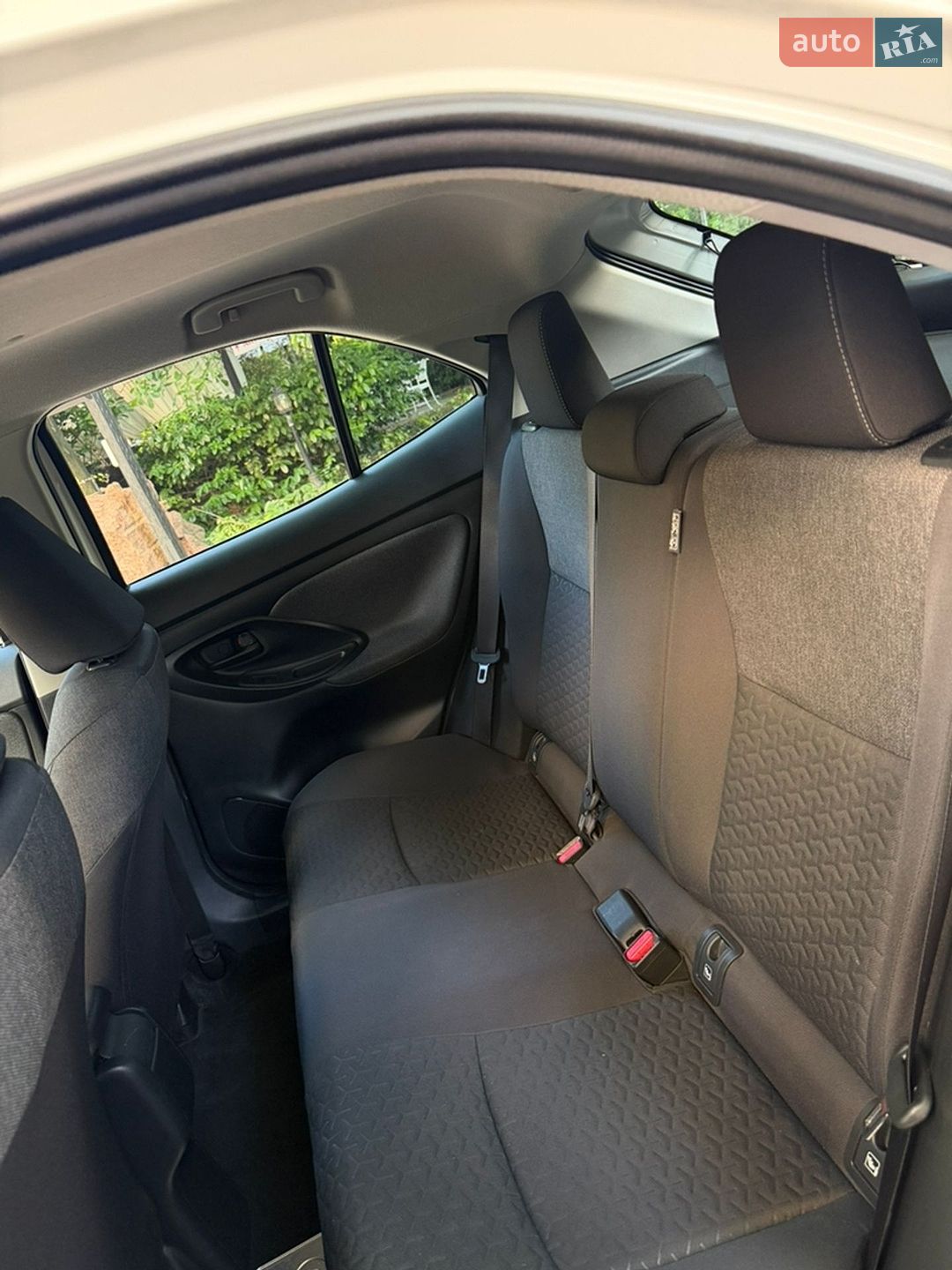 Toyota Yaris Cross 2022 VIN JTDKBABB60A073665 фото оголошення 16 з 20