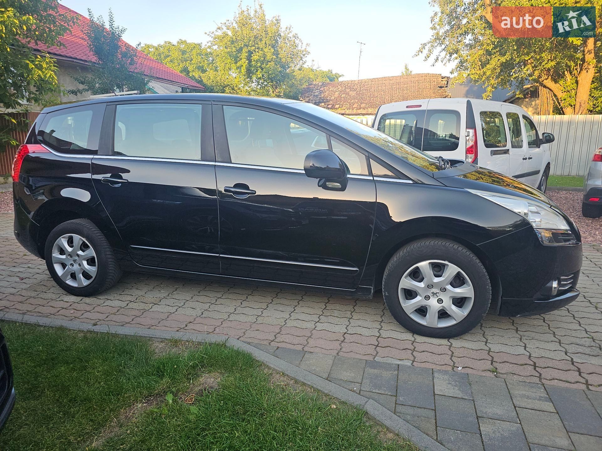 Peugeot 5008 2013 VIN VF30E9HD8DS184446 фото оголошення 11 з 26