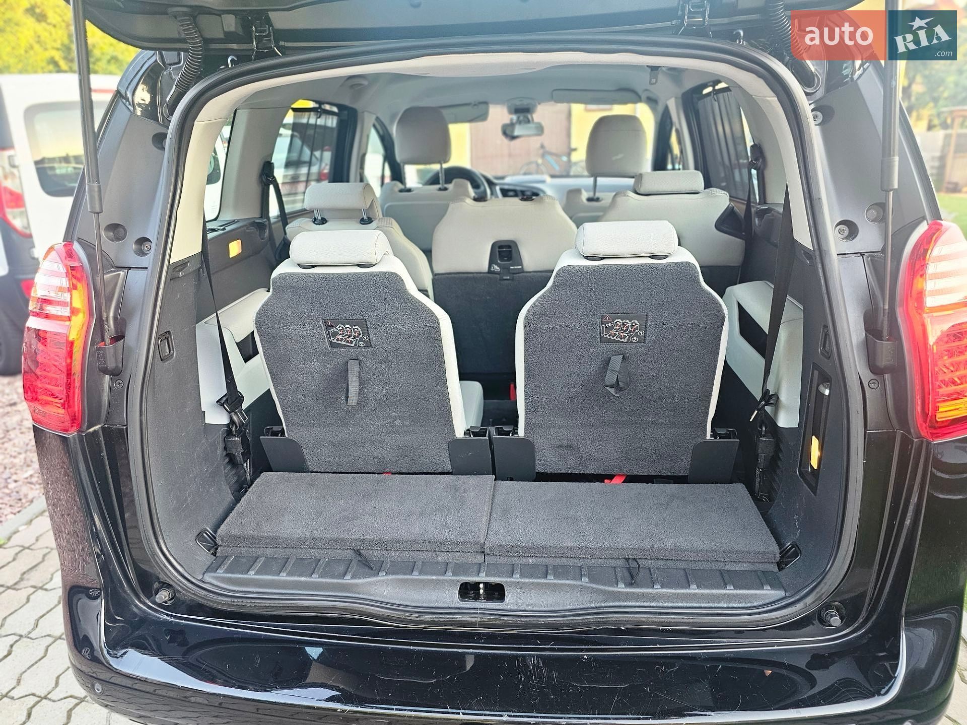 Peugeot 5008 2013 VIN VF30E9HD8DS184446 фото оголошення 21 з 26