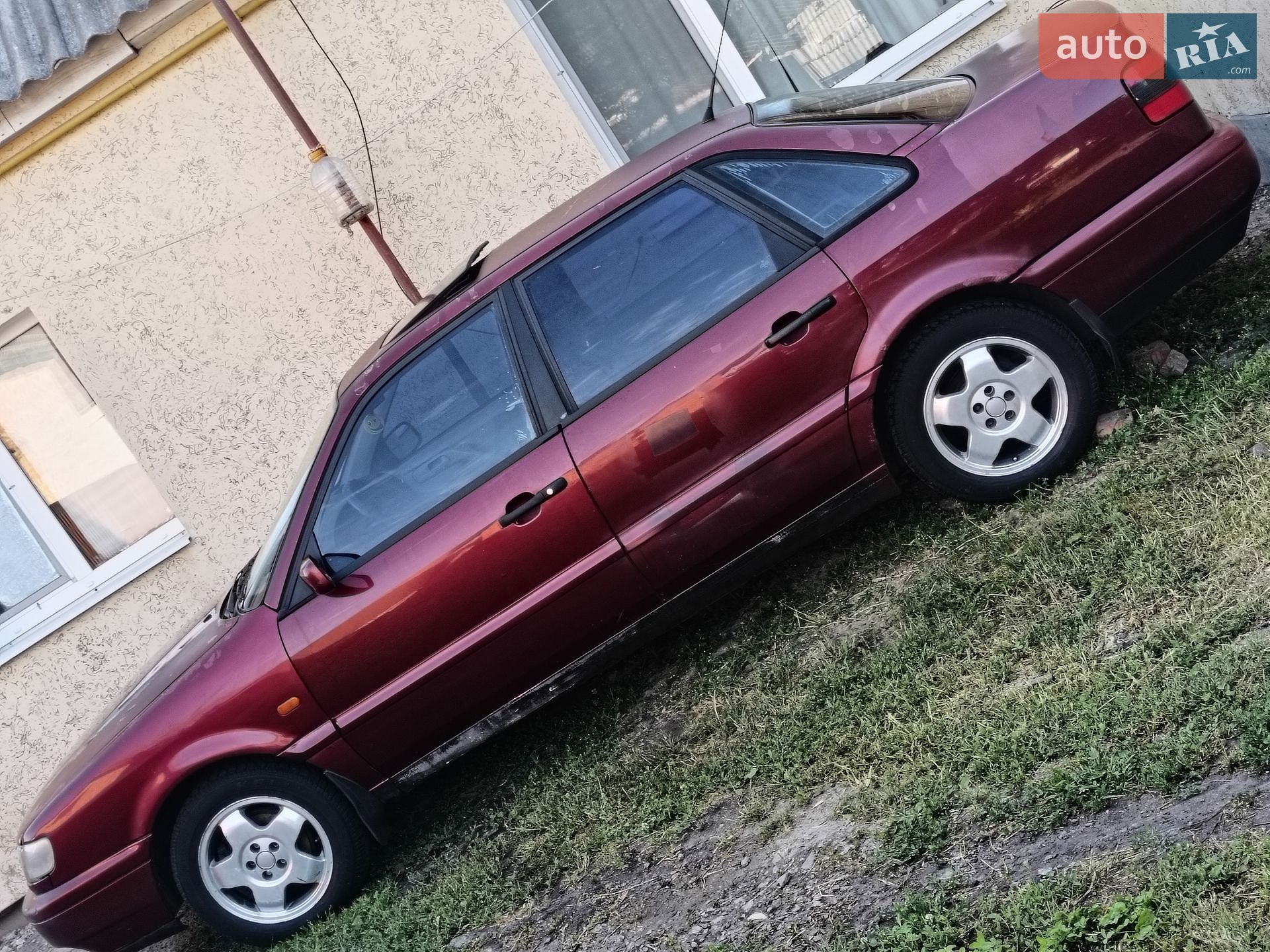 Volkswagen Passat 1996 VIN WVWZZZ3AZTE094537 фото оголошення 2 з 9
