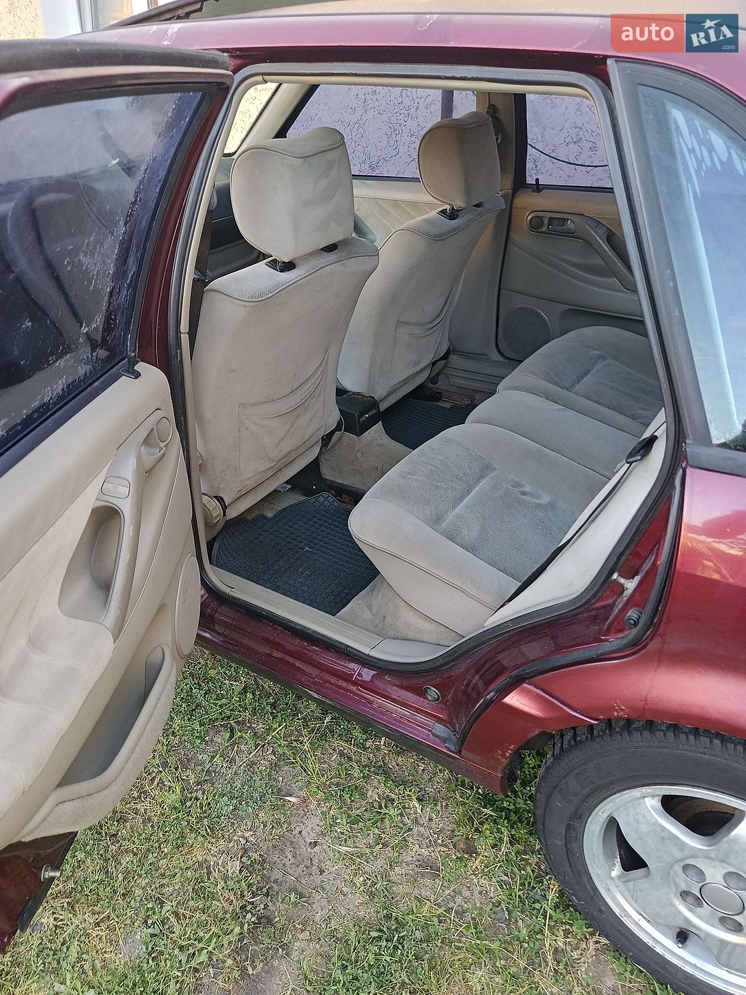 Volkswagen Passat 1996 VIN WVWZZZ3AZTE094537 фото оголошення 6 з 9