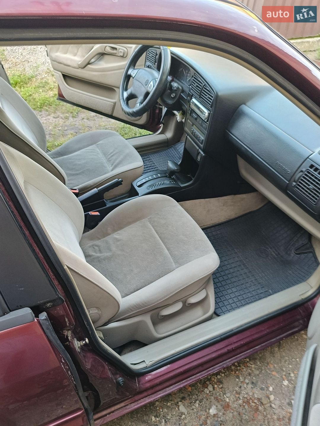 Volkswagen Passat 1996 VIN WVWZZZ3AZTE094537 фото оголошення 9 з 9