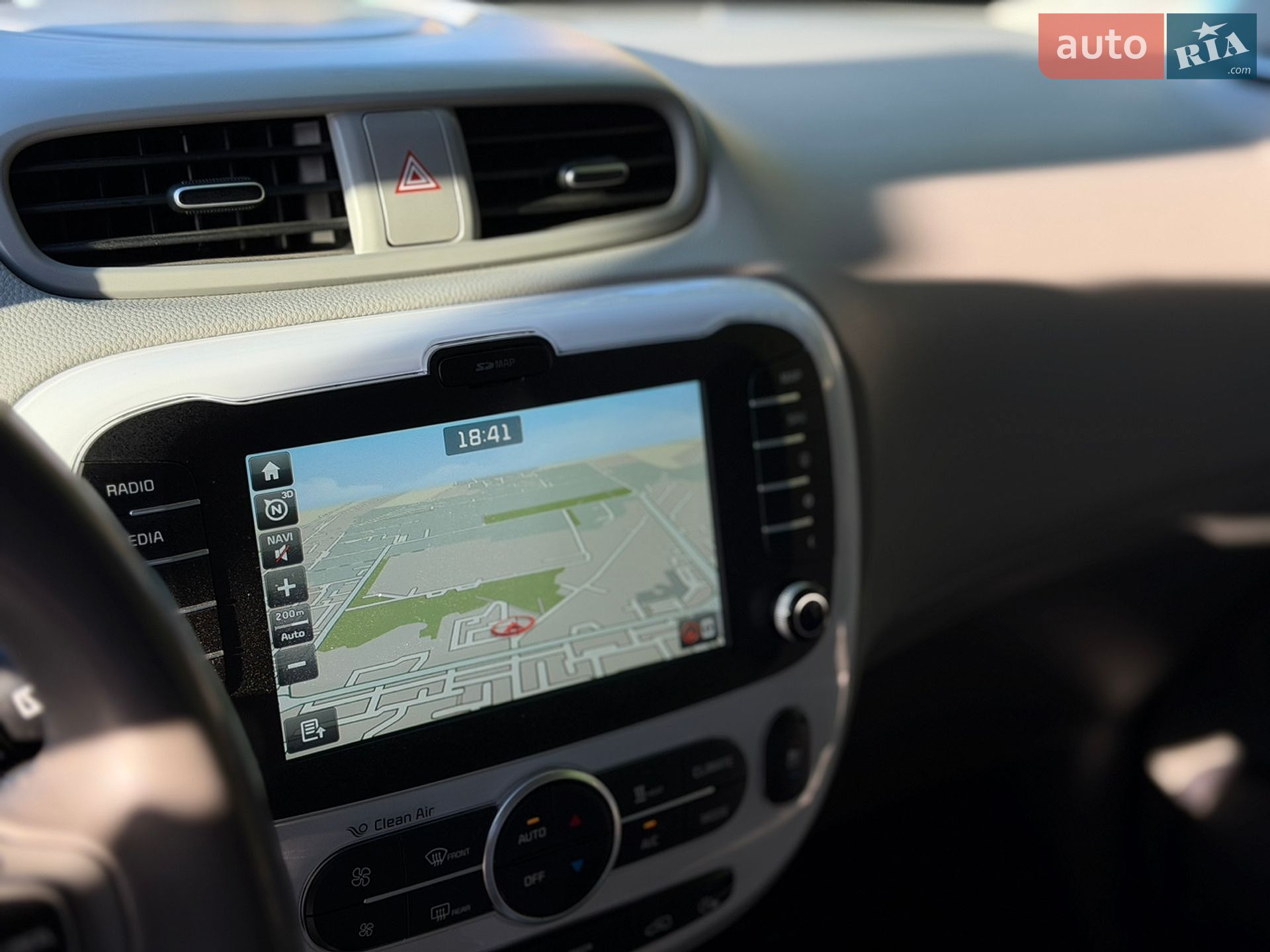 Kia Soul EV 2016 VIN KNAJX81EFG7015627 фото оголошення 13 з 27