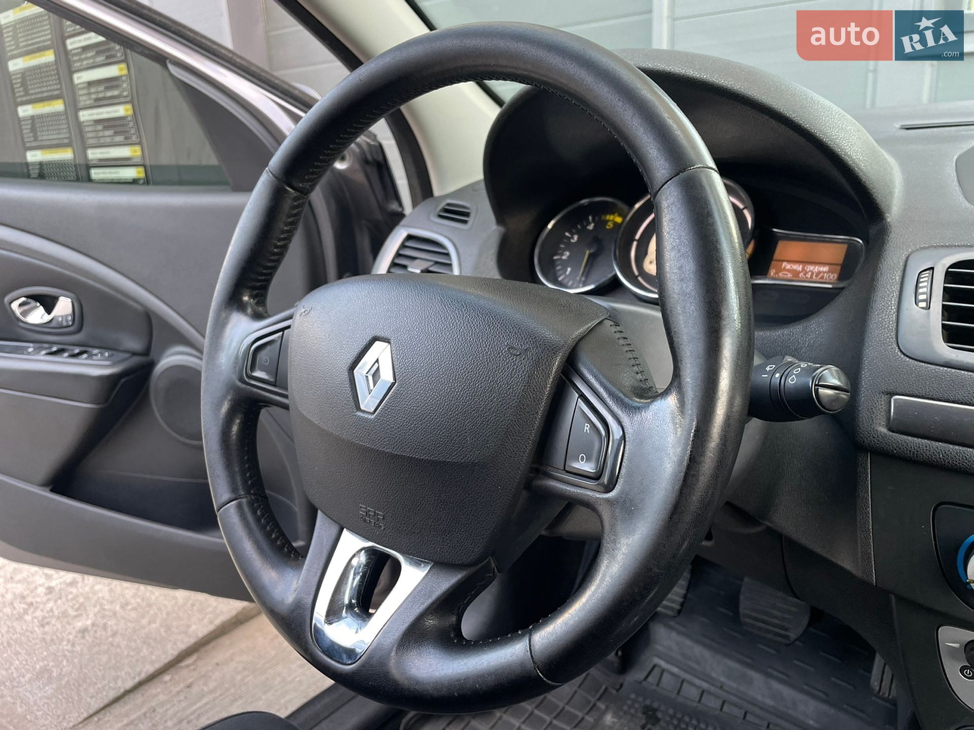 Renault Megane 2014 VIN VF1KZ100650618869 фото оголошення 34 з 43