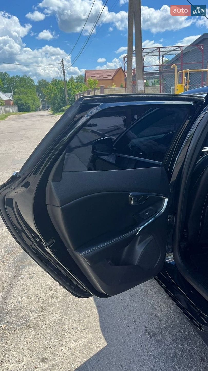 Volvo V40 2014 VIN YV1MV8461E2130075 фото оголошення 14 з 22