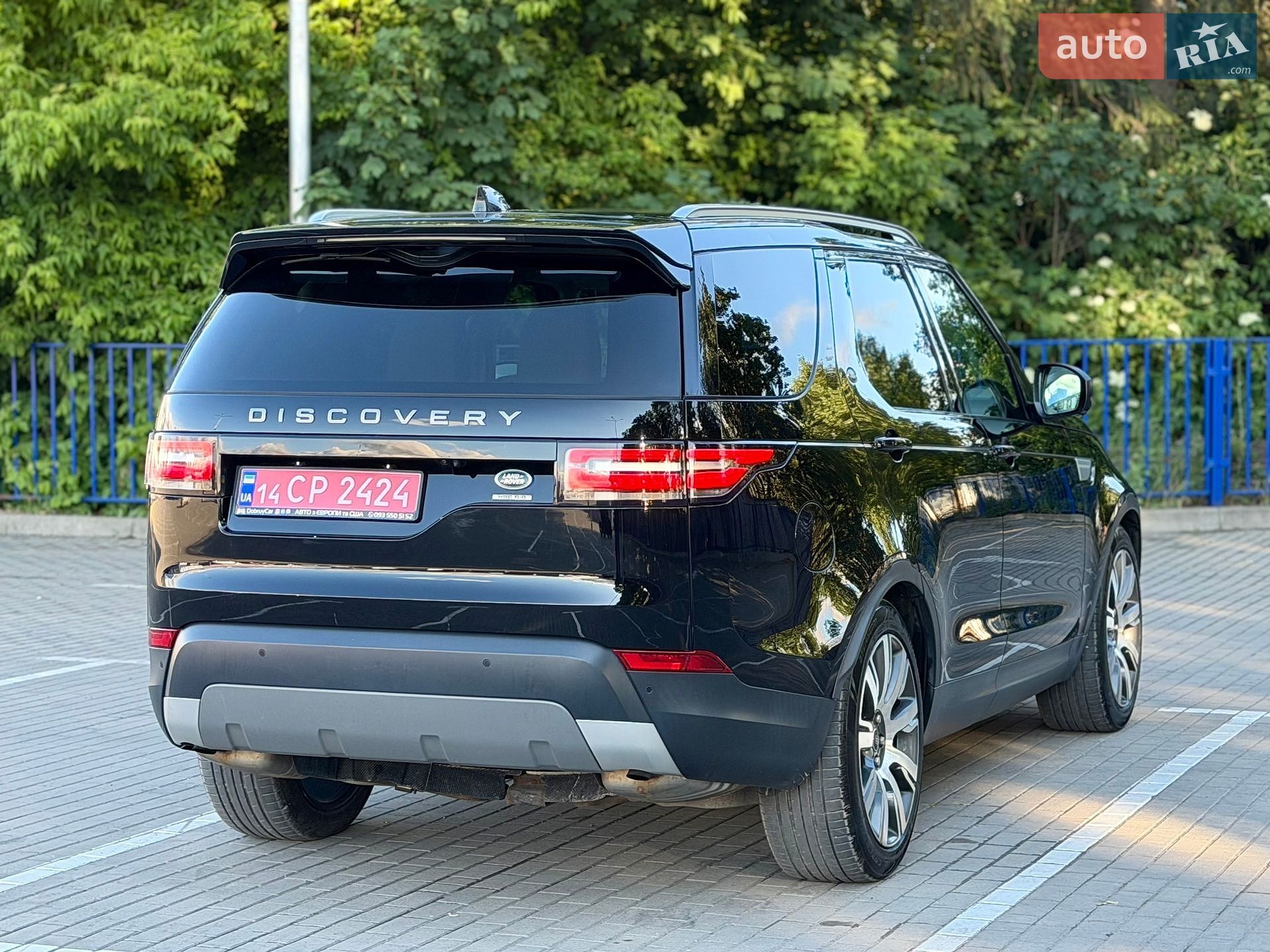 Land Rover Discovery 2017 VIN SALRRBBVXHA024998 фото оголошення 22 з 85