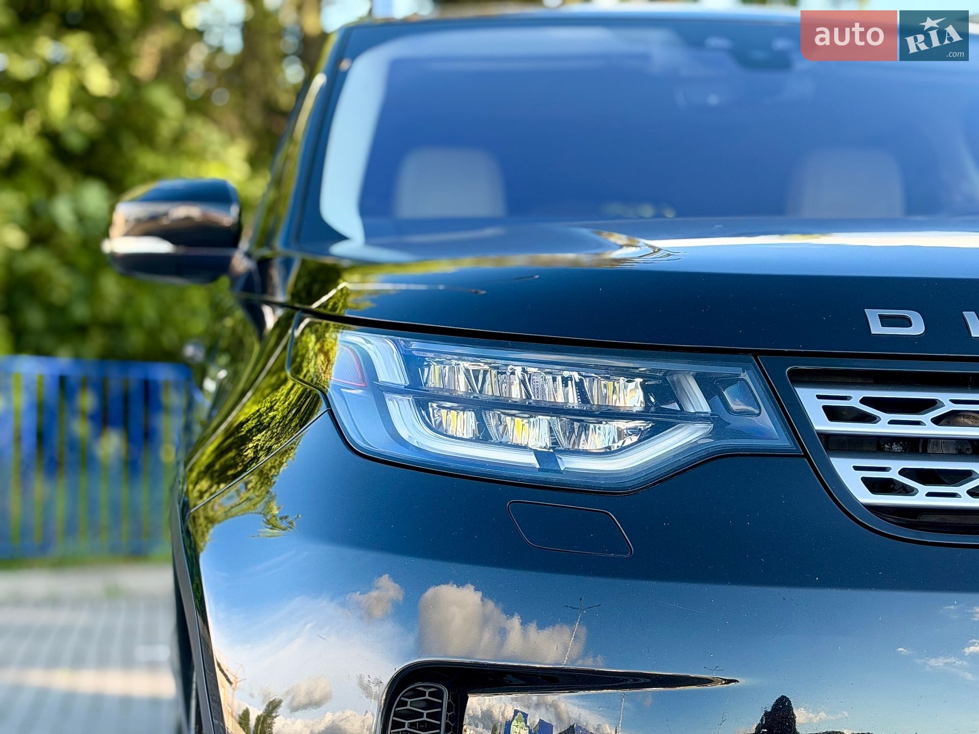 Land Rover Discovery 2017 VIN SALRRBBVXHA024998 фото оголошення 28 з 85