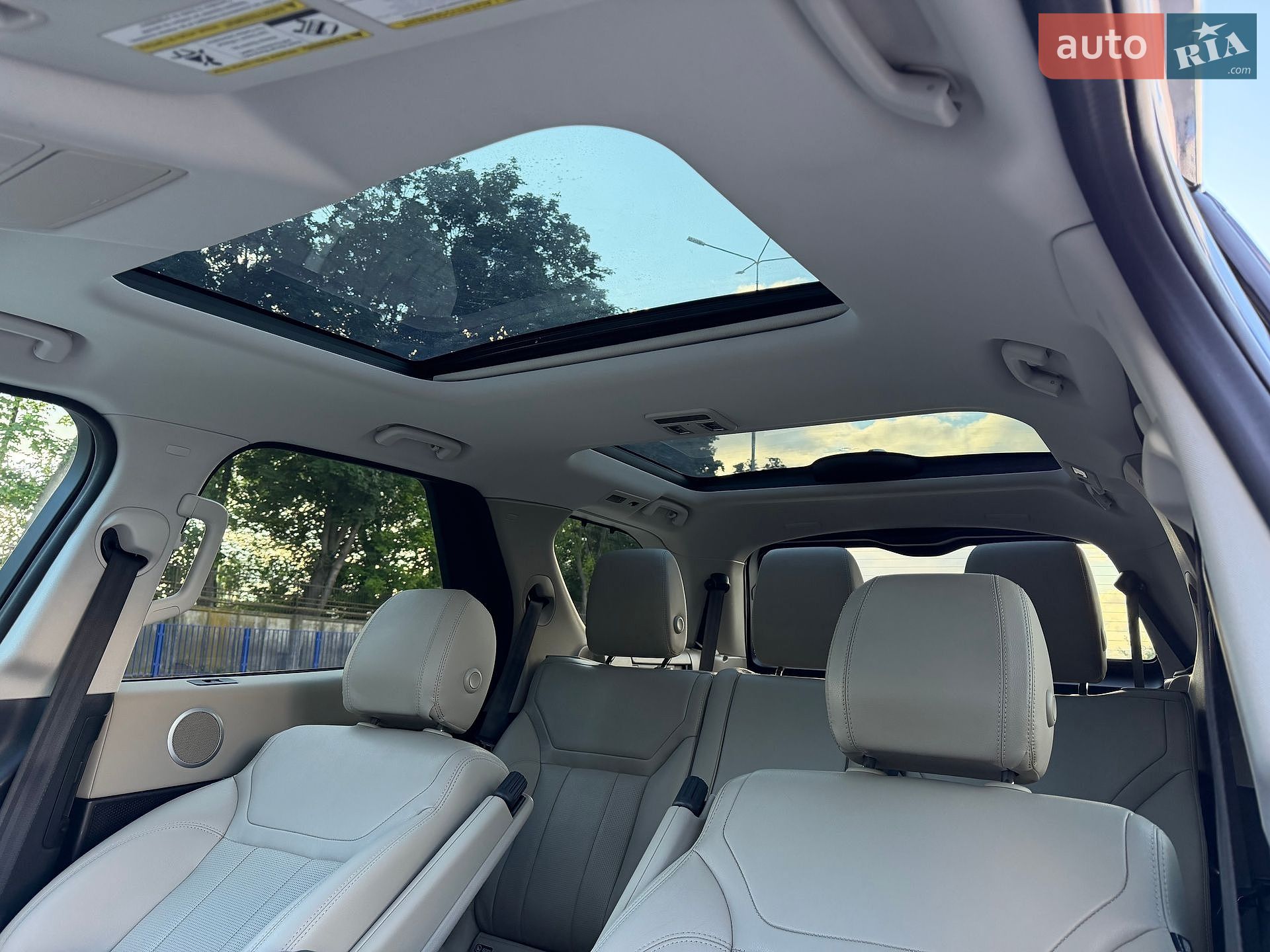 Land Rover Discovery 2017 VIN SALRRBBVXHA024998 фото оголошення 68 з 85