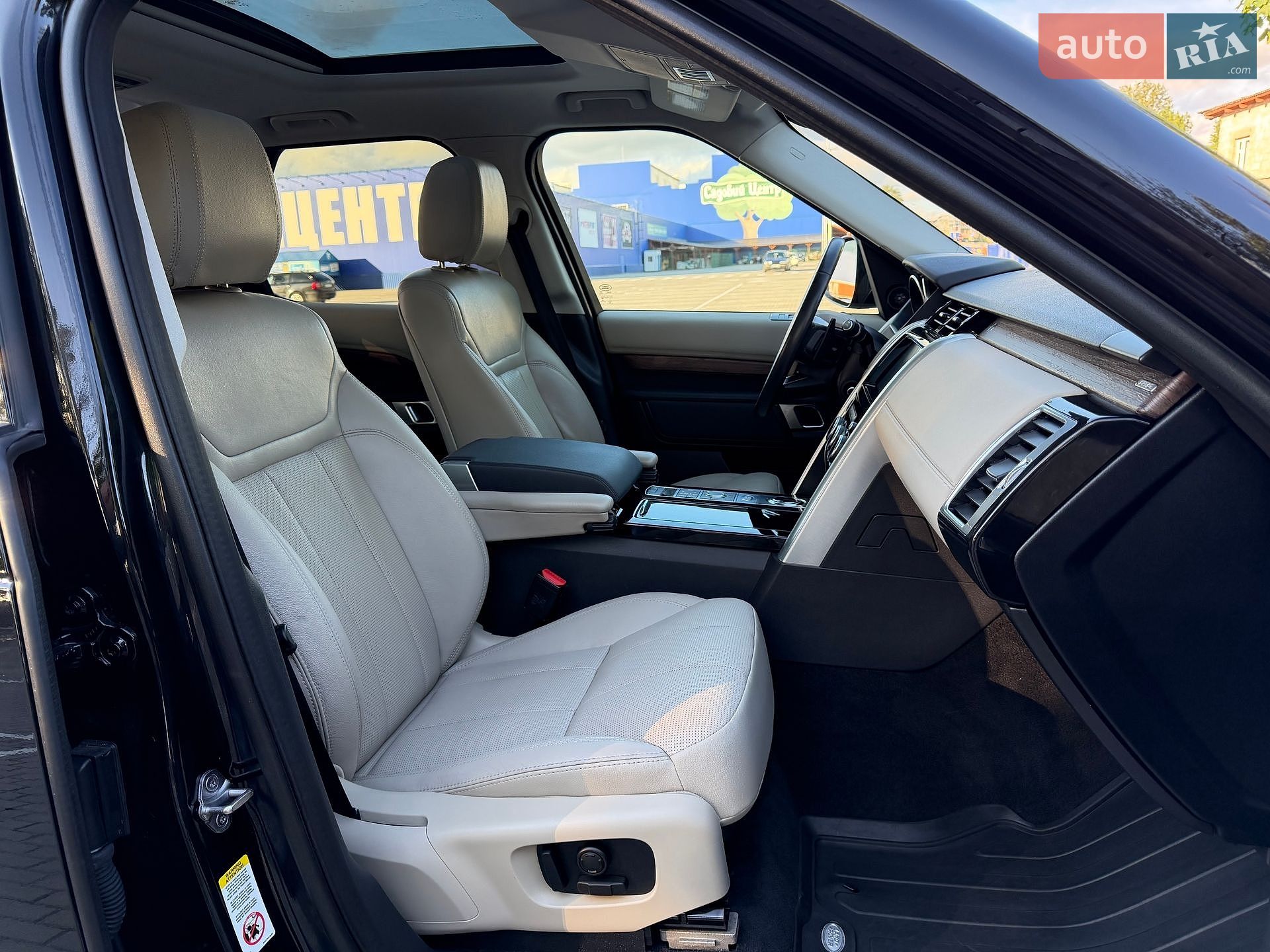 Land Rover Discovery 2017 VIN SALRRBBVXHA024998 фото оголошення 71 з 85