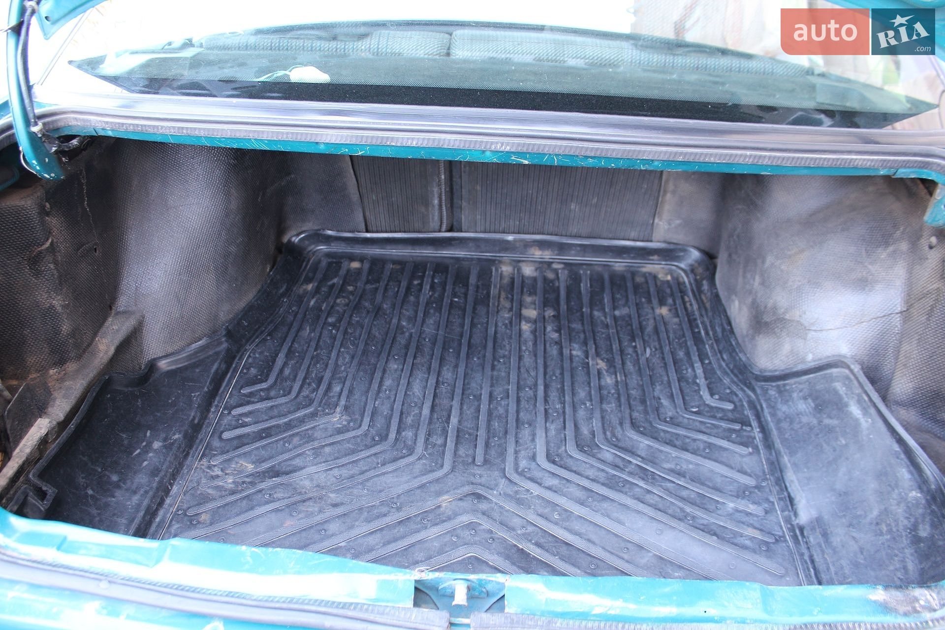 Volkswagen Passat 1993 VIN WVWZZZ31ZPE054024 фото оголошення 20 з 22