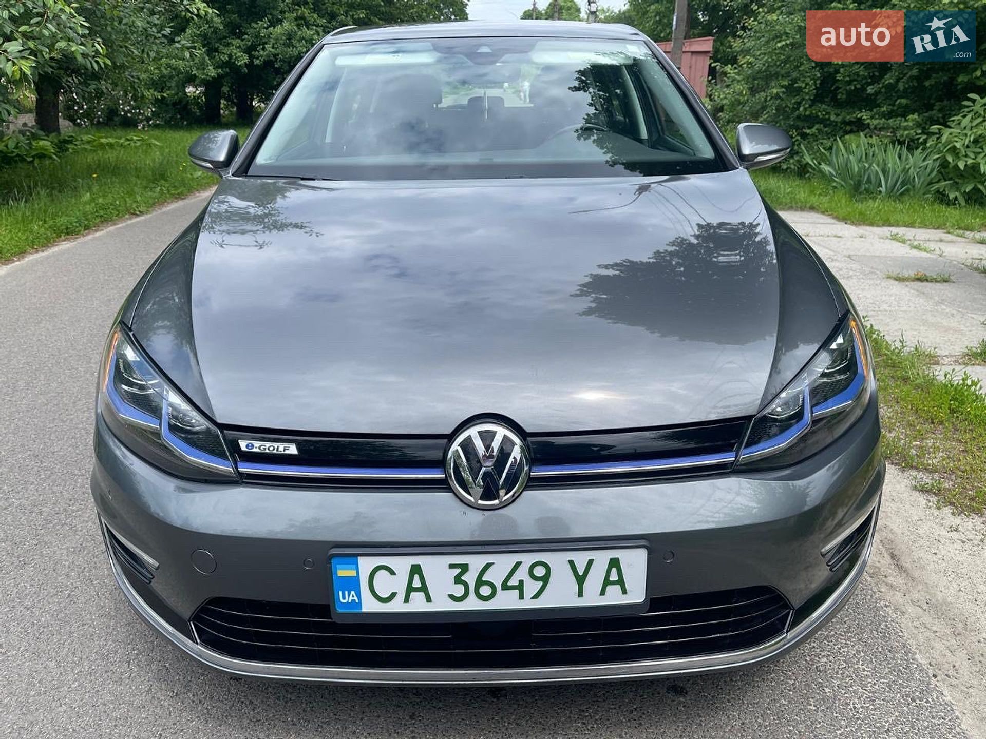 Volkswagen e-Golf 2019 VIN WVWPR7AU0KW911072 фото оголошення 8 з 19