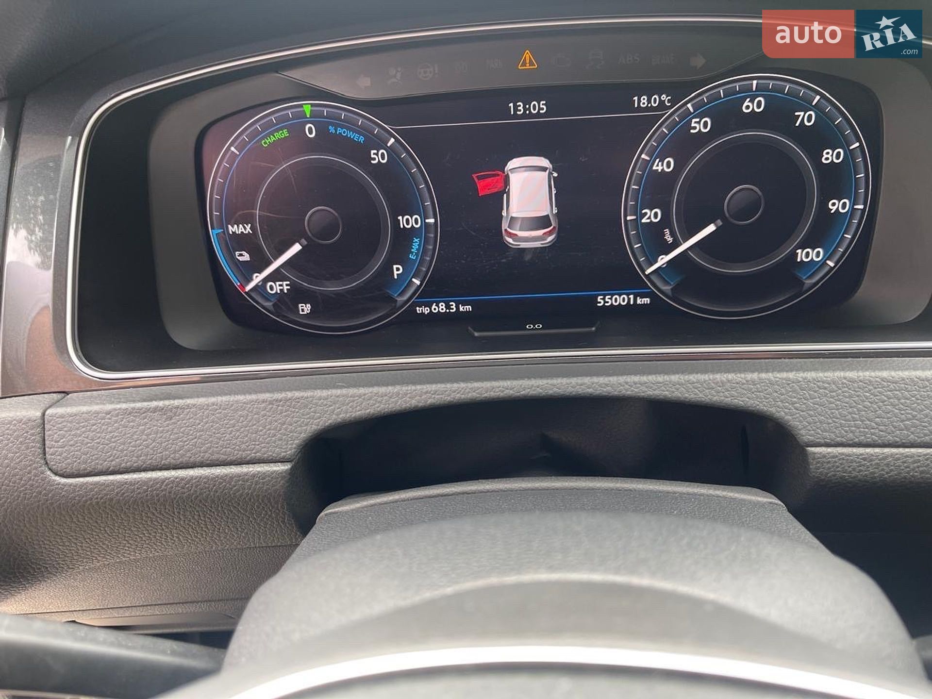 Volkswagen e-Golf 2019 VIN WVWPR7AU0KW911072 фото оголошення 11 з 19