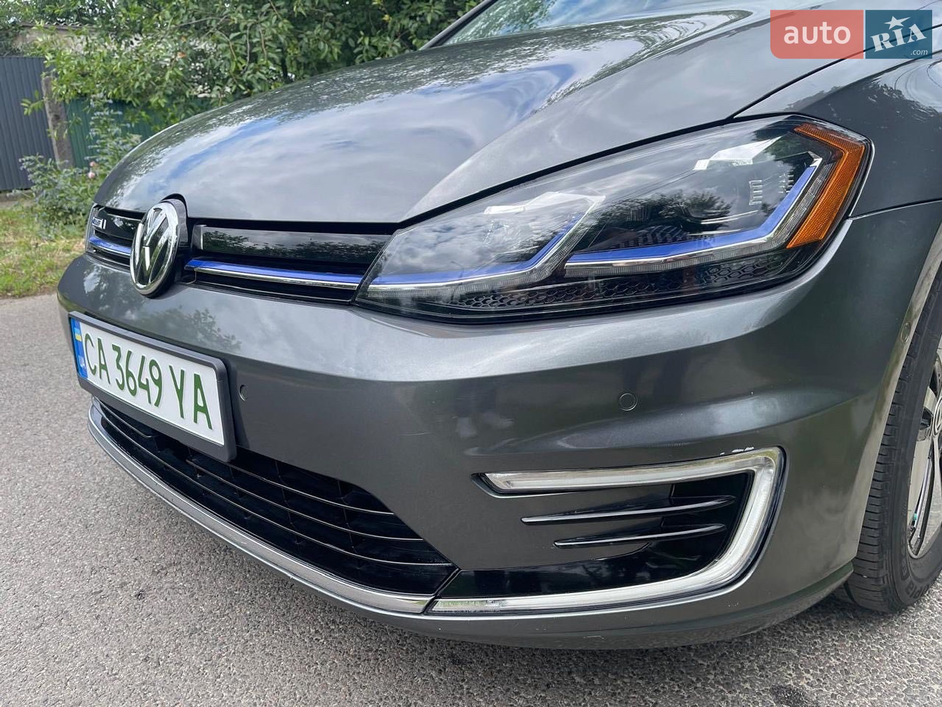 Volkswagen e-Golf 2019 VIN WVWPR7AU0KW911072 фото оголошення 13 з 19