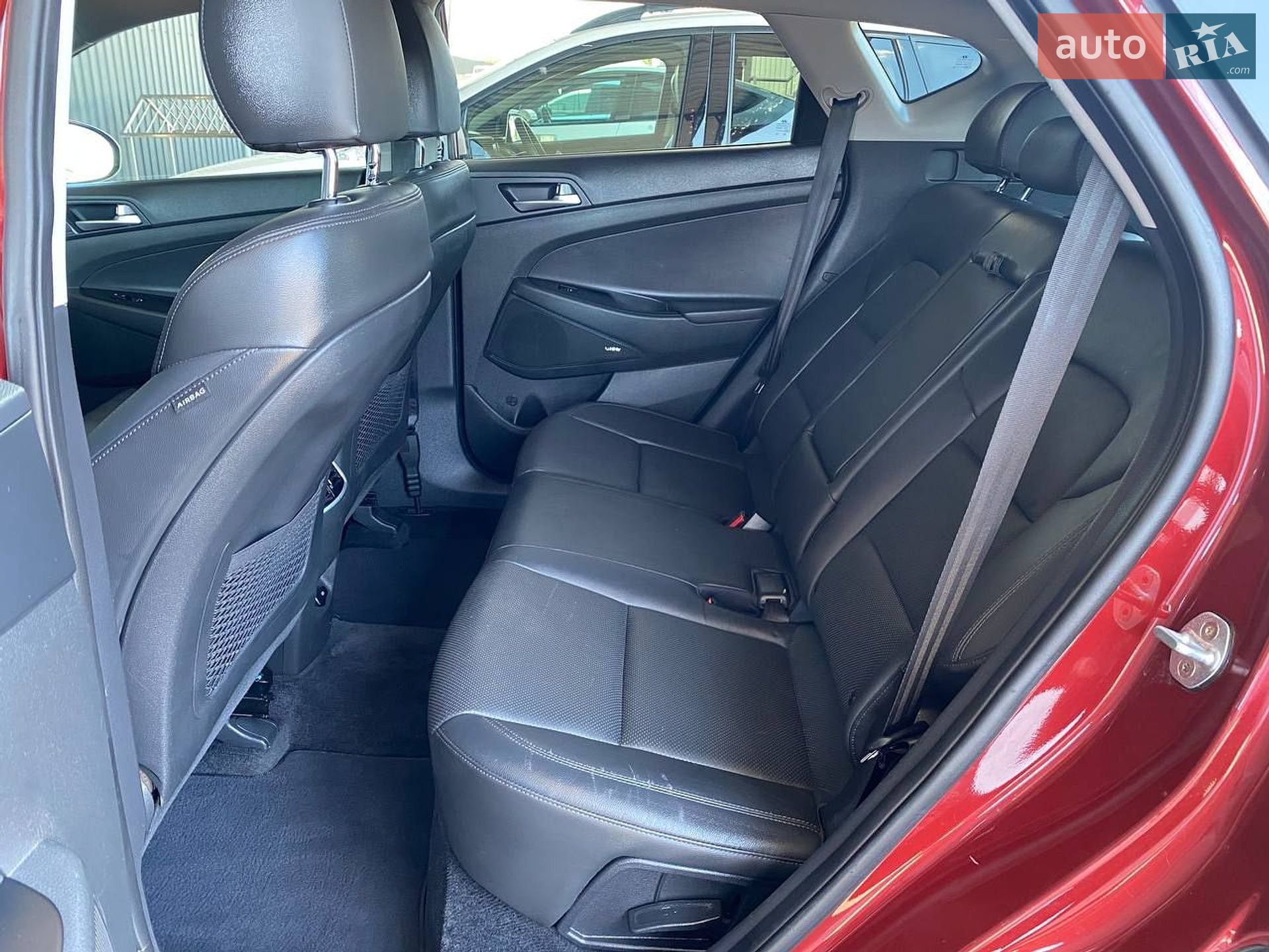 Hyundai Tucson 2018 VIN KM8J3CAL5KU931428 фото оголошення 4 з 26