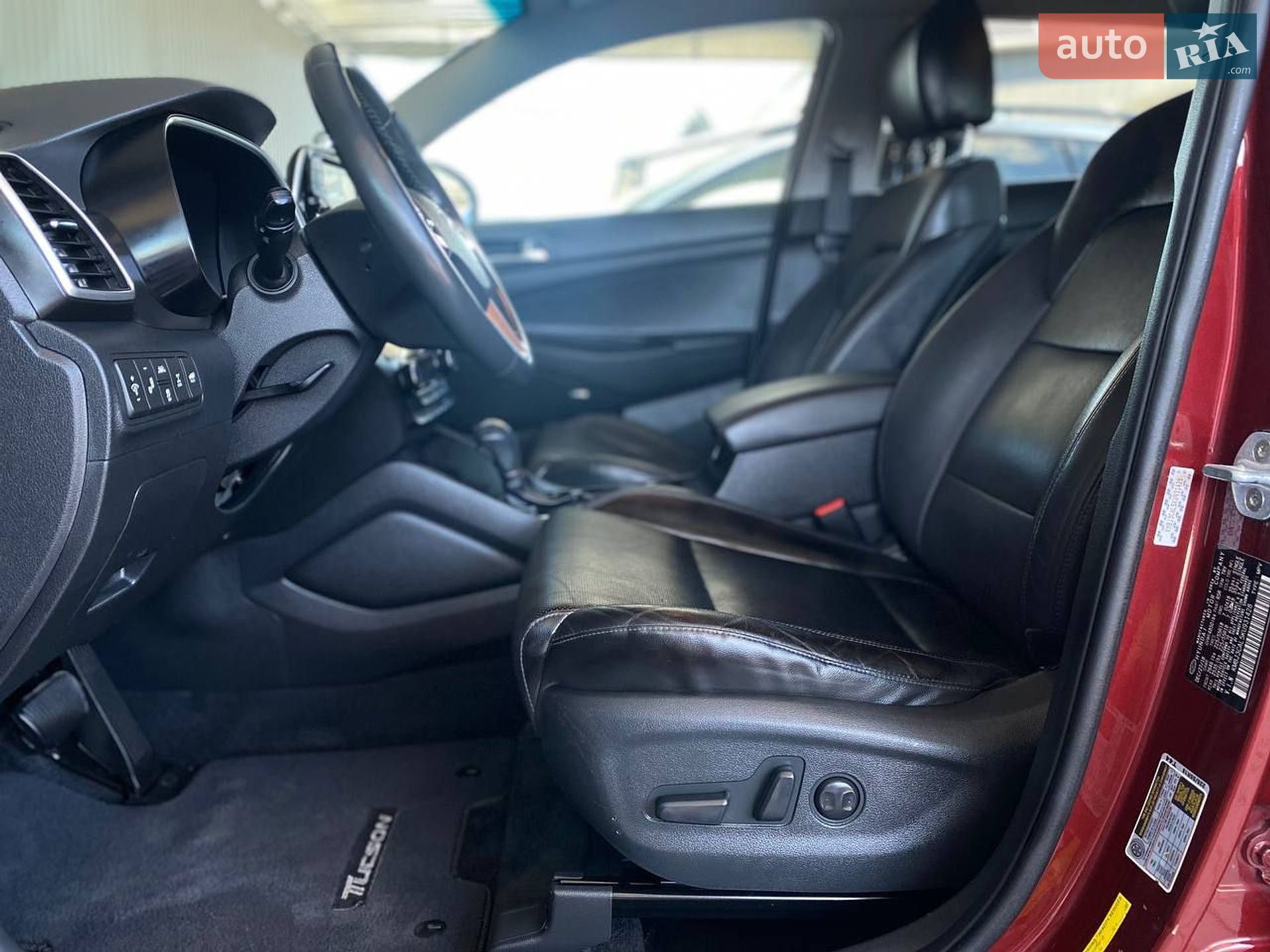 Hyundai Tucson 2018 VIN KM8J3CAL5KU931428 фото оголошення 12 з 26