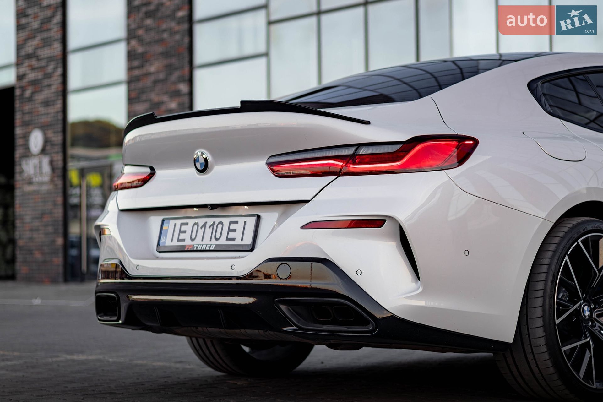 BMW 8 Series Gran Coupe 2019 VIN WBAGV8C01LCD86053 фото оголошення 5 з 17