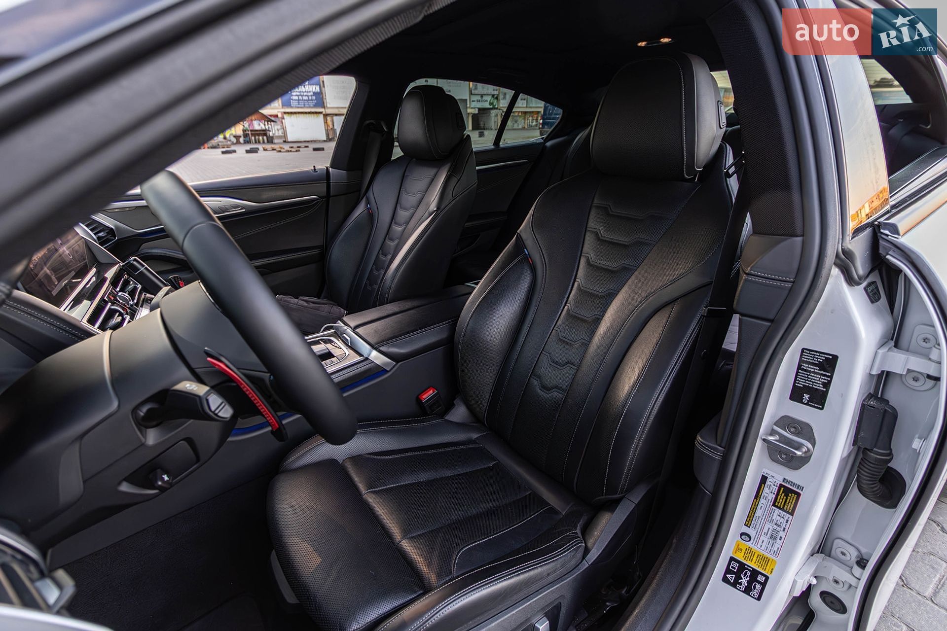 BMW 8 Series Gran Coupe 2019 VIN WBAGV8C01LCD86053 фото оголошення 9 з 17