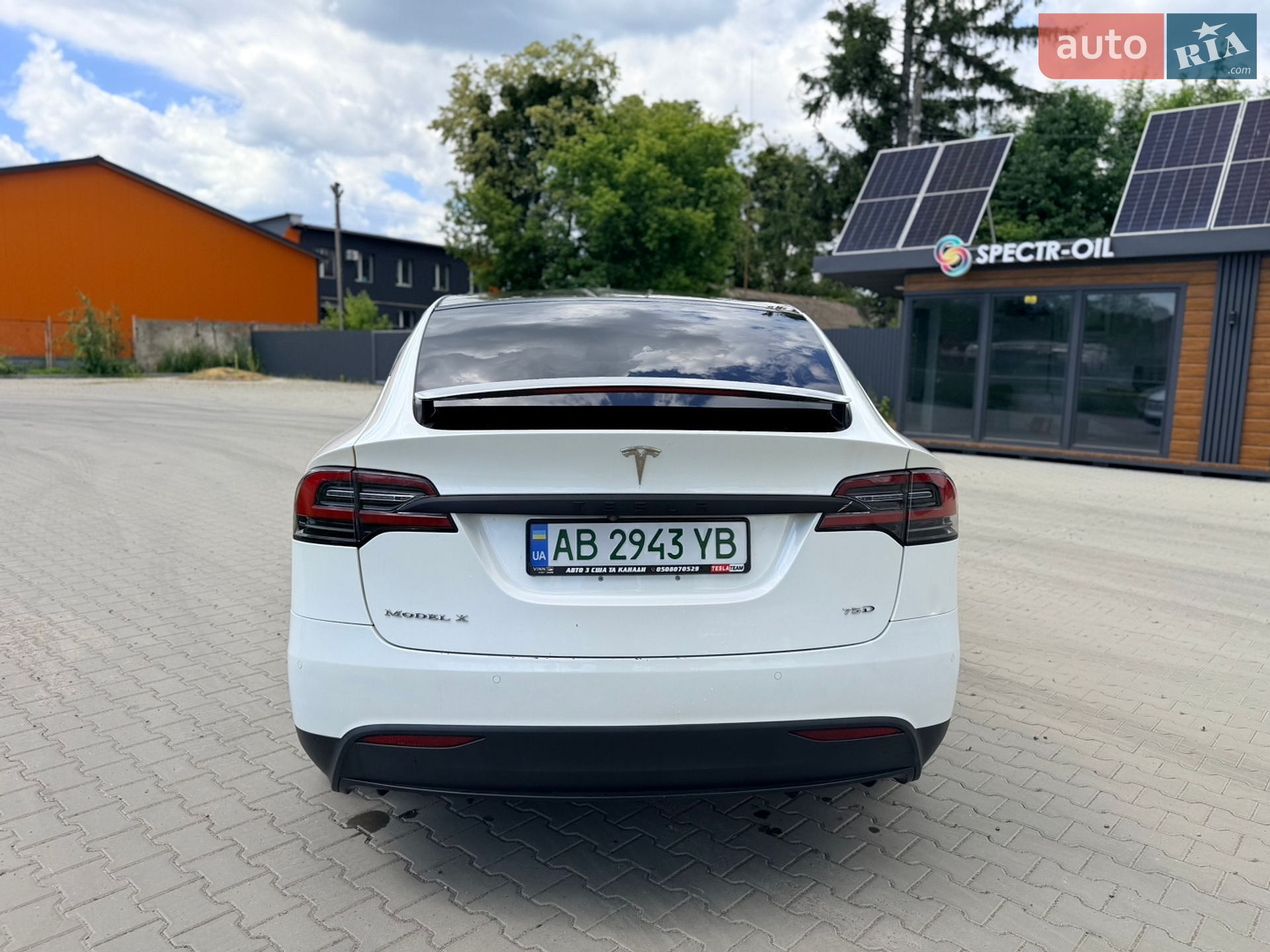 Tesla Model X 2017 VIN 5YJXCAE22HF068612 фото оголошення 9 з 21