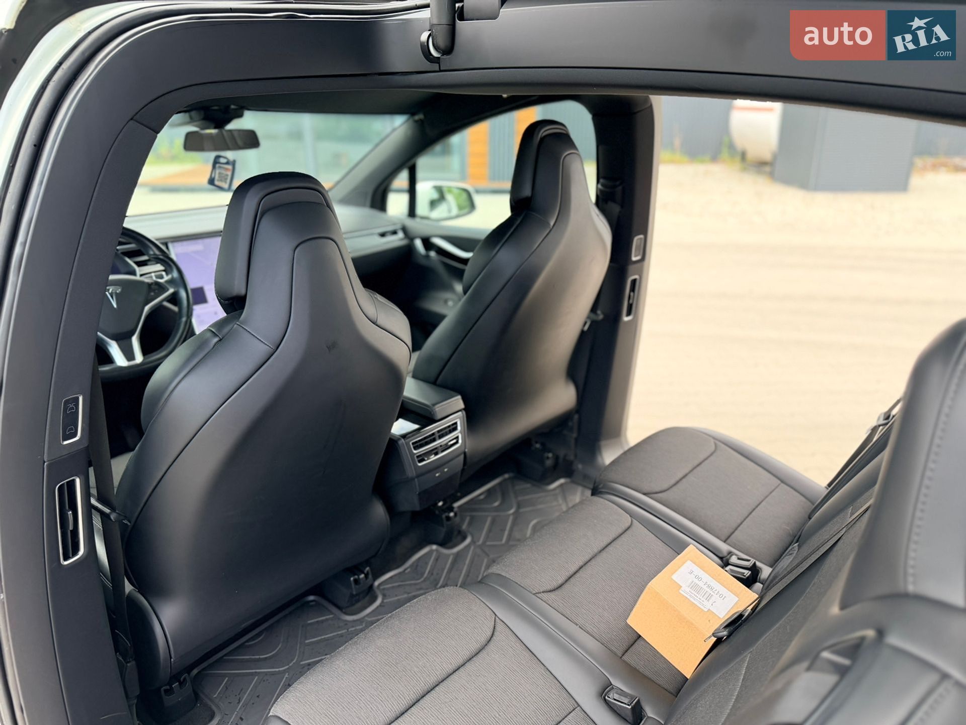 Tesla Model X 2017 VIN 5YJXCAE22HF068612 фото оголошення 20 з 21