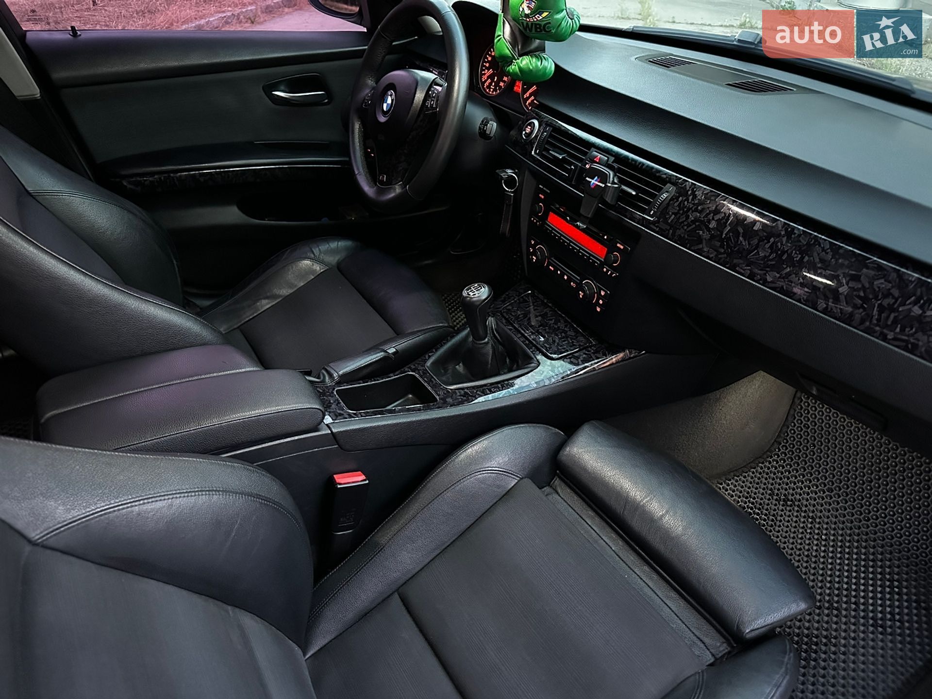 BMW 3 Series 2005 VIN WBAVC31010PY53931 фото оголошення 15 з 24