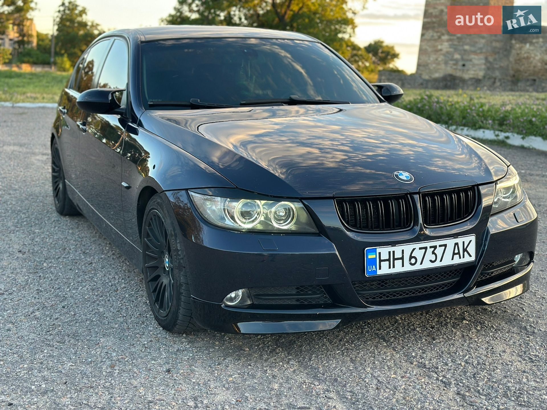 BMW 3 Series 2005 VIN WBAVC31010PY53931 фото оголошення 3 з 24