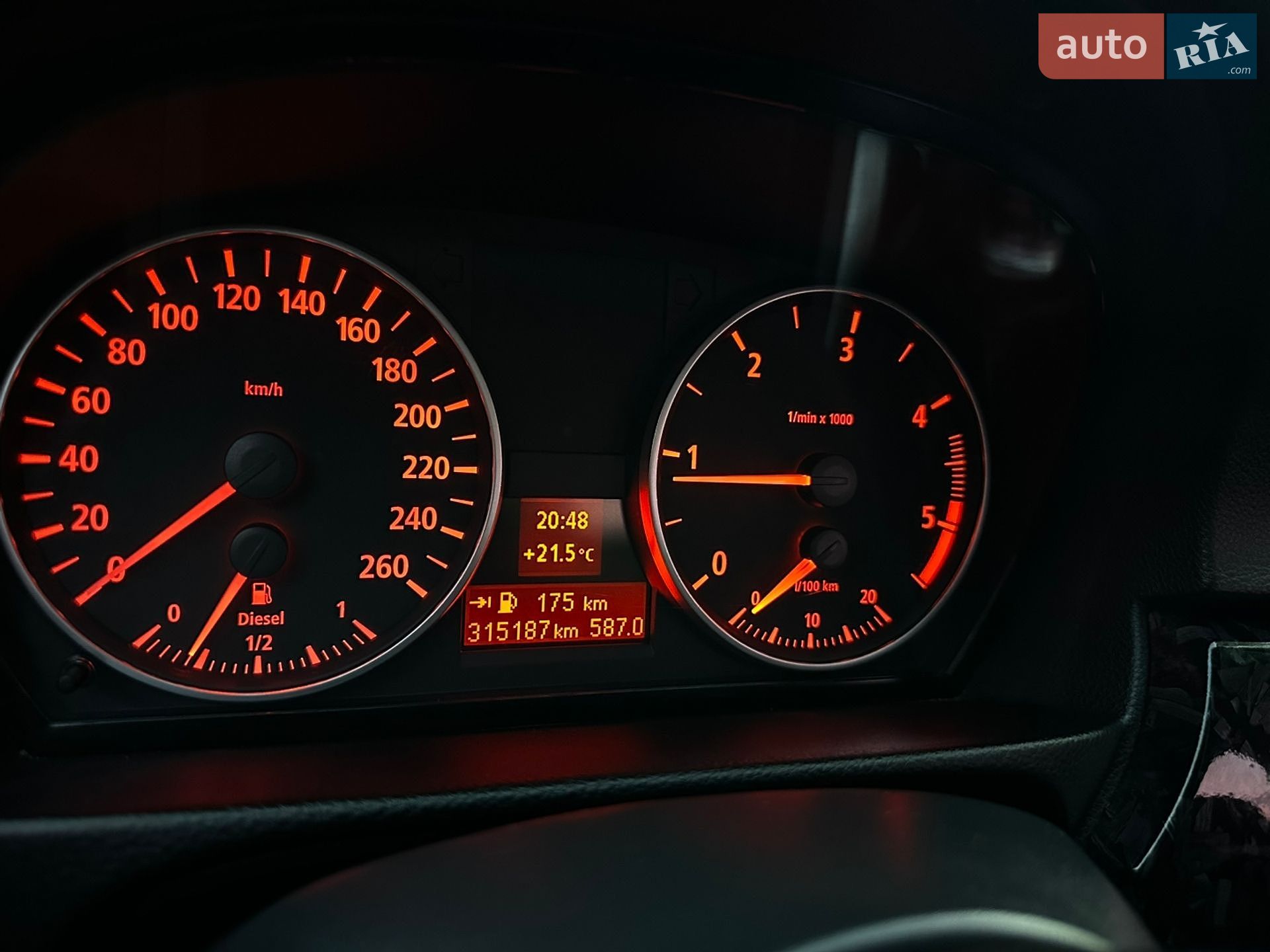 BMW 3 Series 2005 VIN WBAVC31010PY53931 фото оголошення 18 з 24