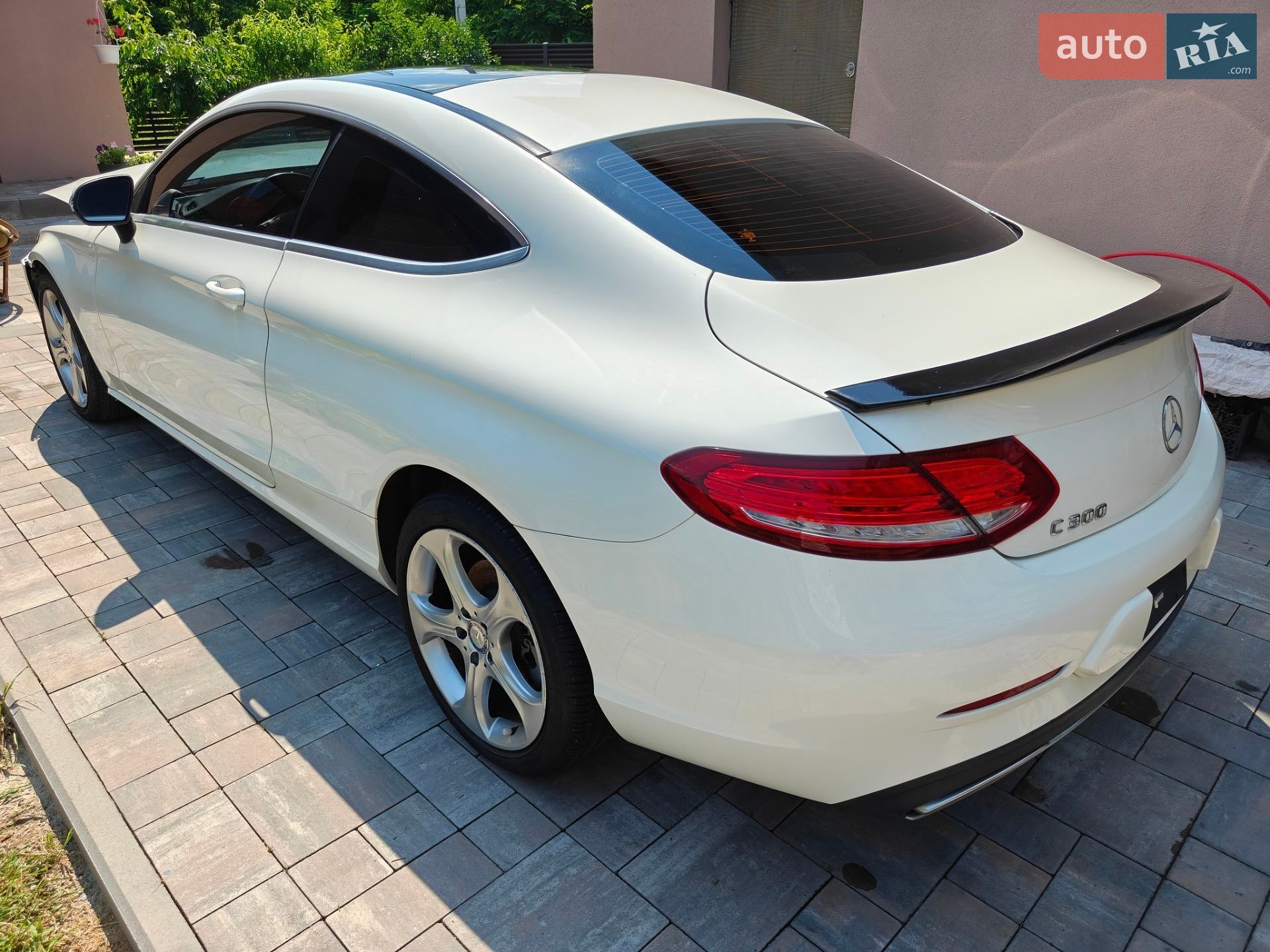 Mercedes-Benz C-Class 2016 VIN WDDWJ4JB0HF383760 фото оголошення 6 з 25
