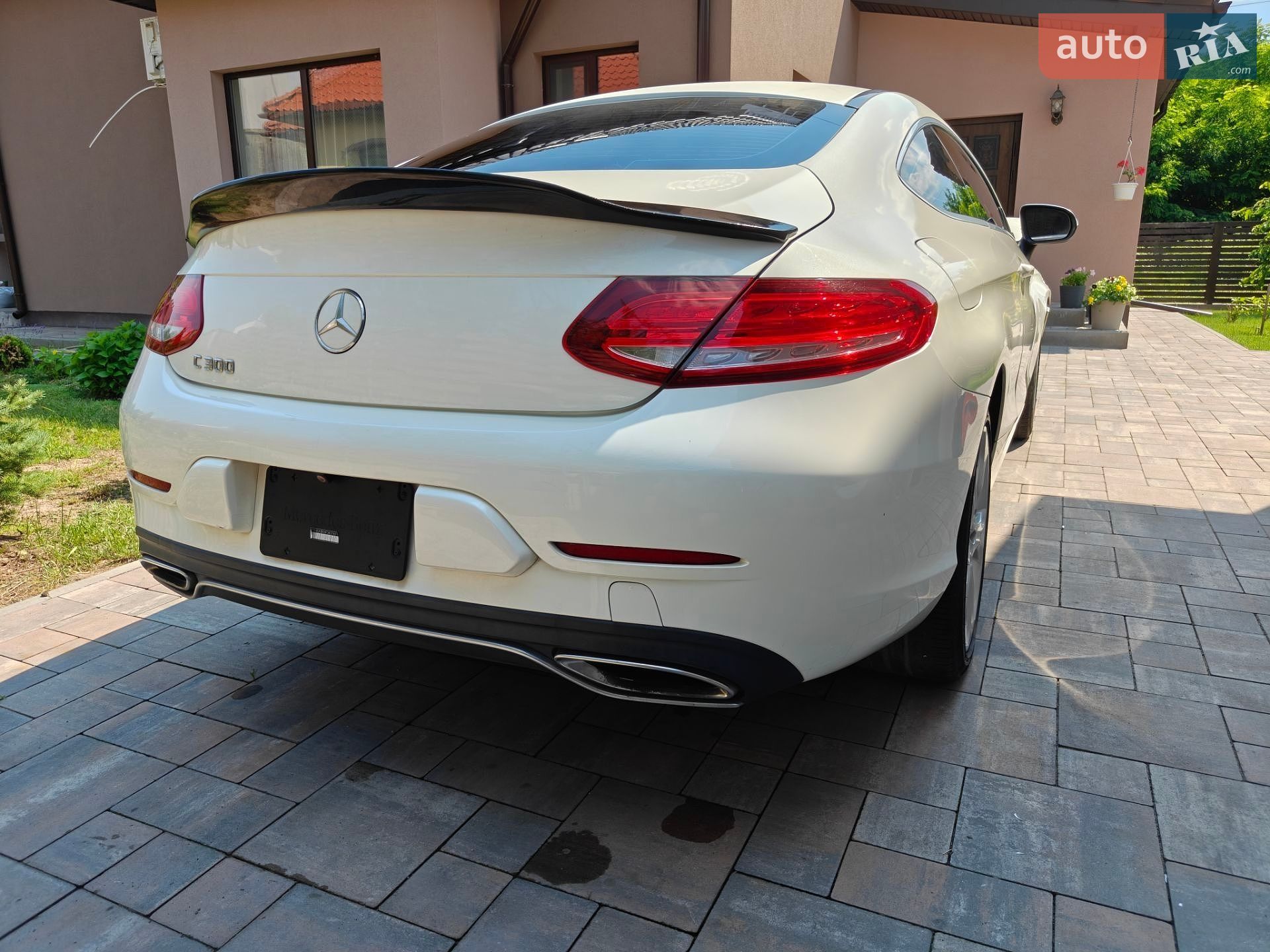 Mercedes-Benz C-Class 2016 VIN WDDWJ4JB0HF383760 фото оголошення 5 з 25