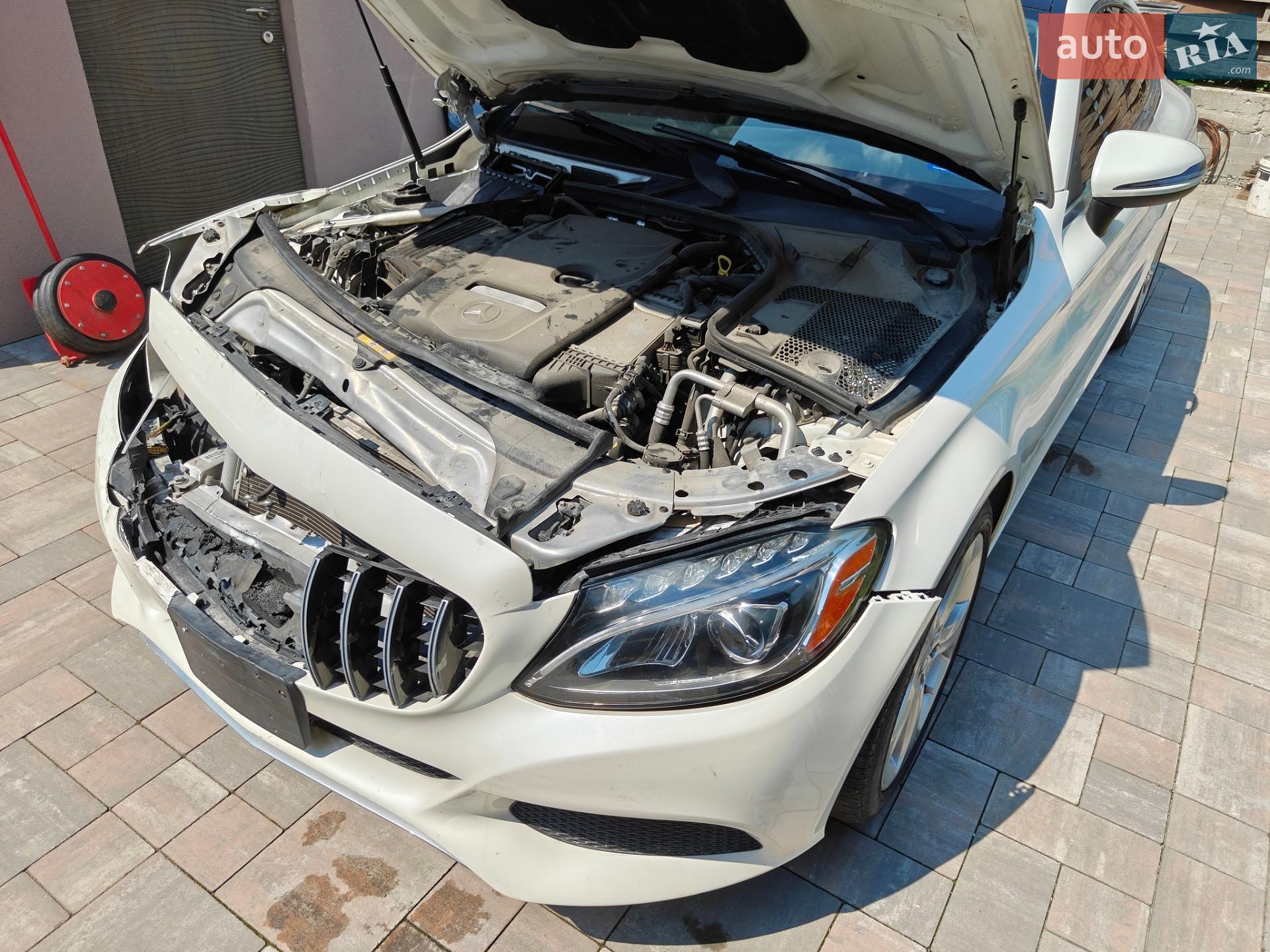 Mercedes-Benz C-Class 2016 VIN WDDWJ4JB0HF383760 фото оголошення 11 з 25